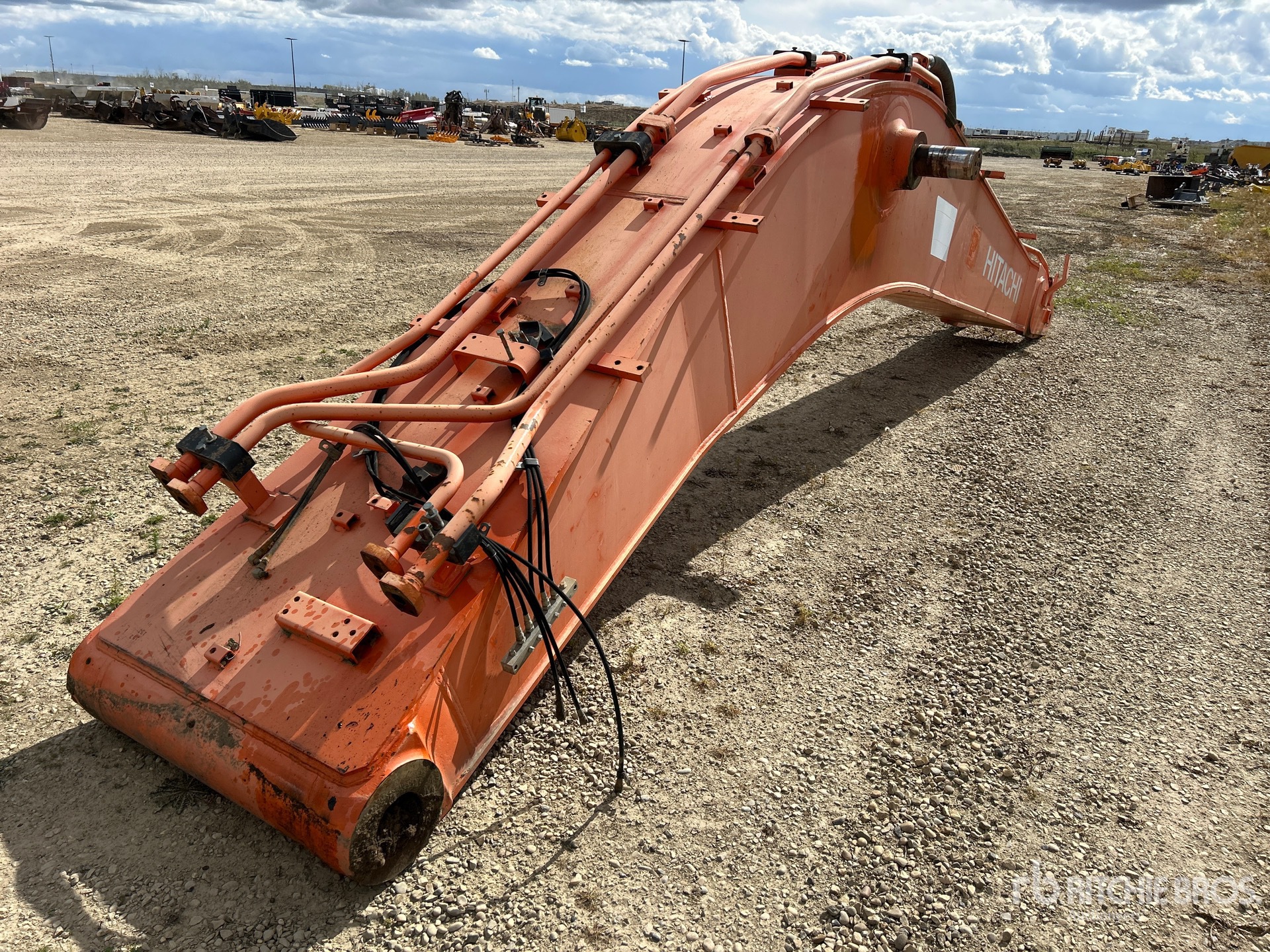 Hitachi 252 IN EXCAVATOR BOOM ARM