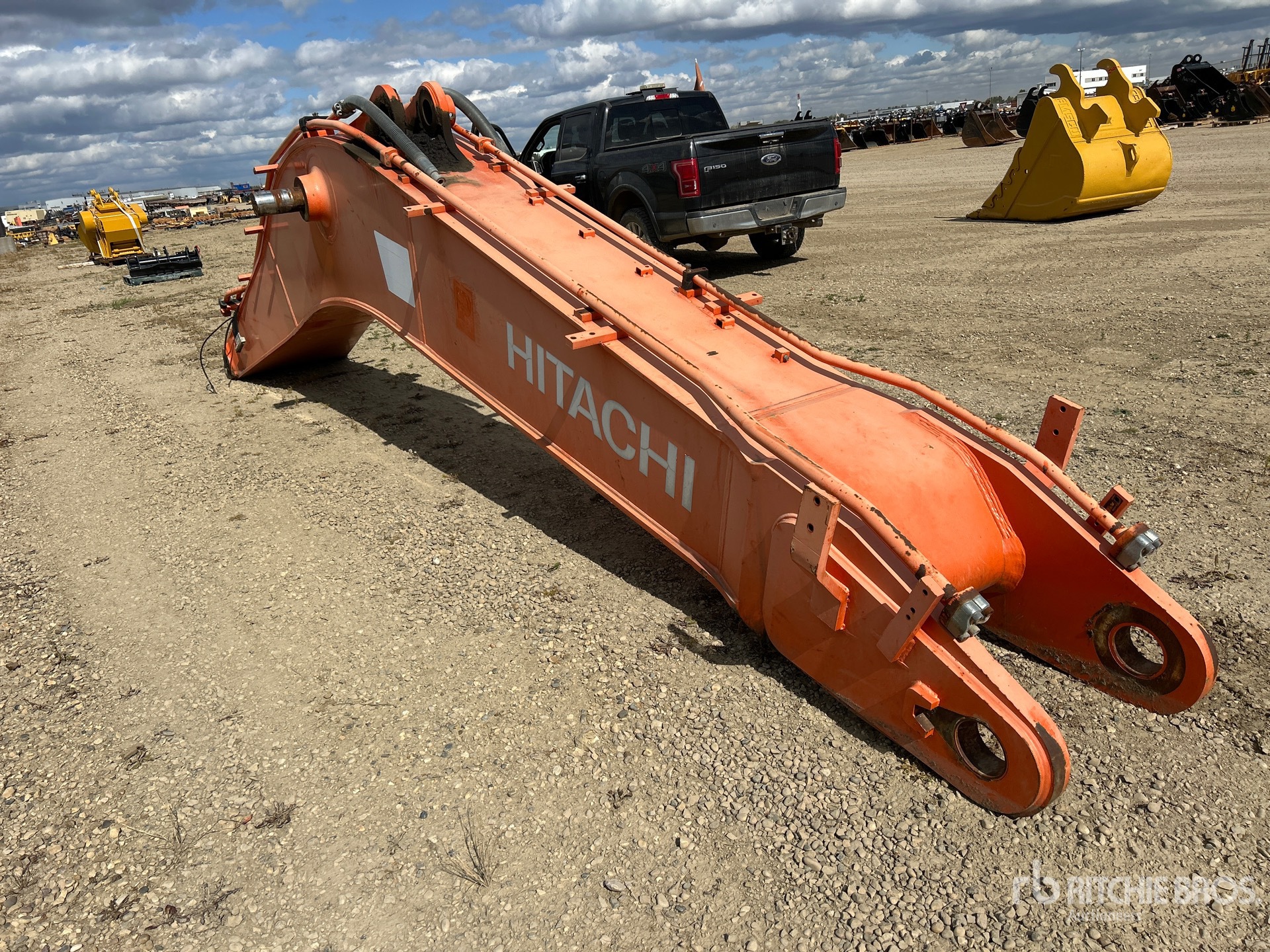 Hitachi 252 IN EXCAVATOR BOOM ARM