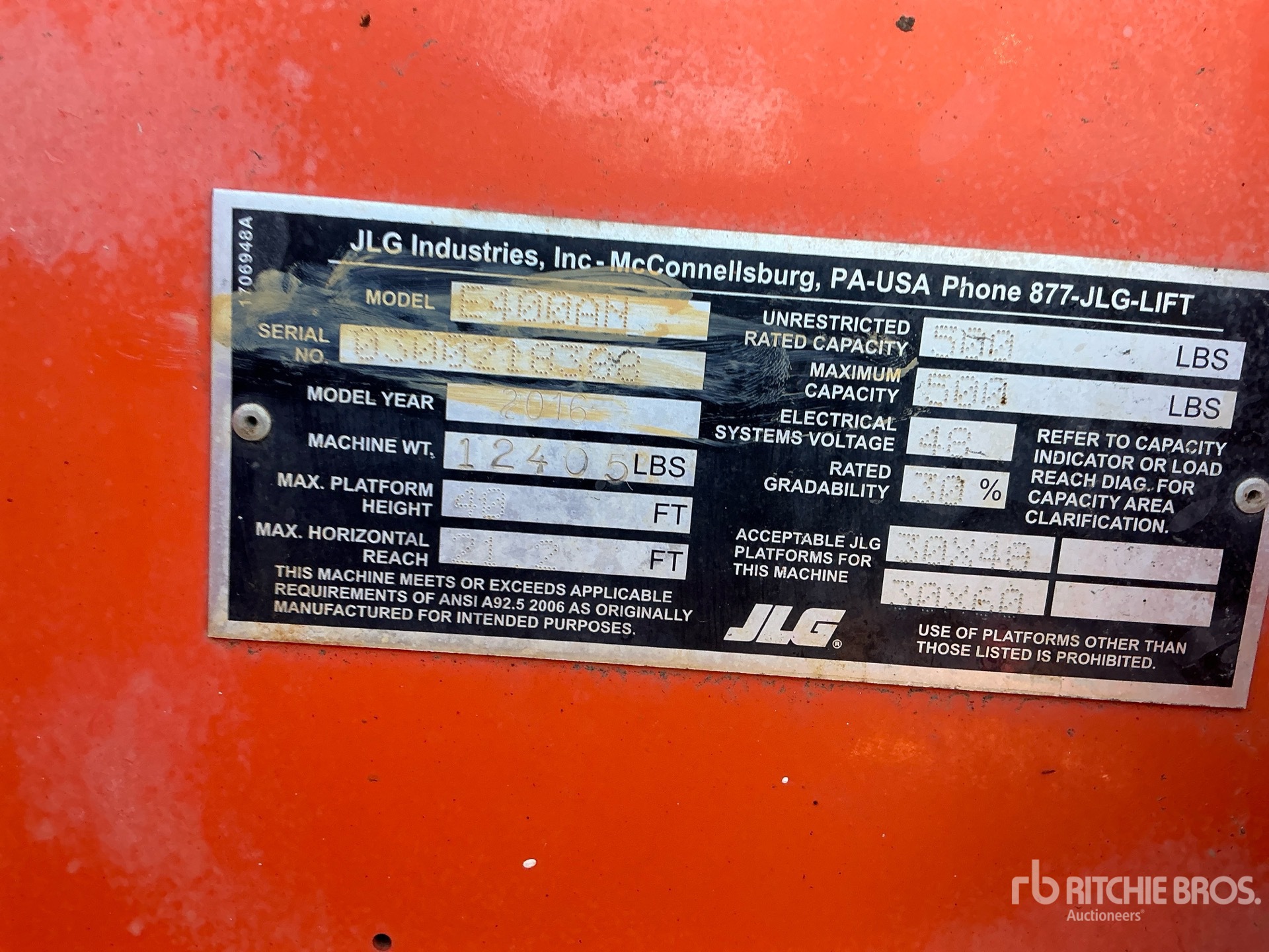 2016 JLG E400AN