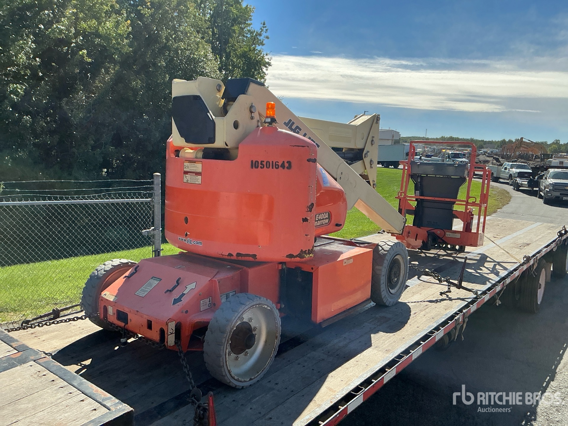 Photo of 2016 JLG E400AN