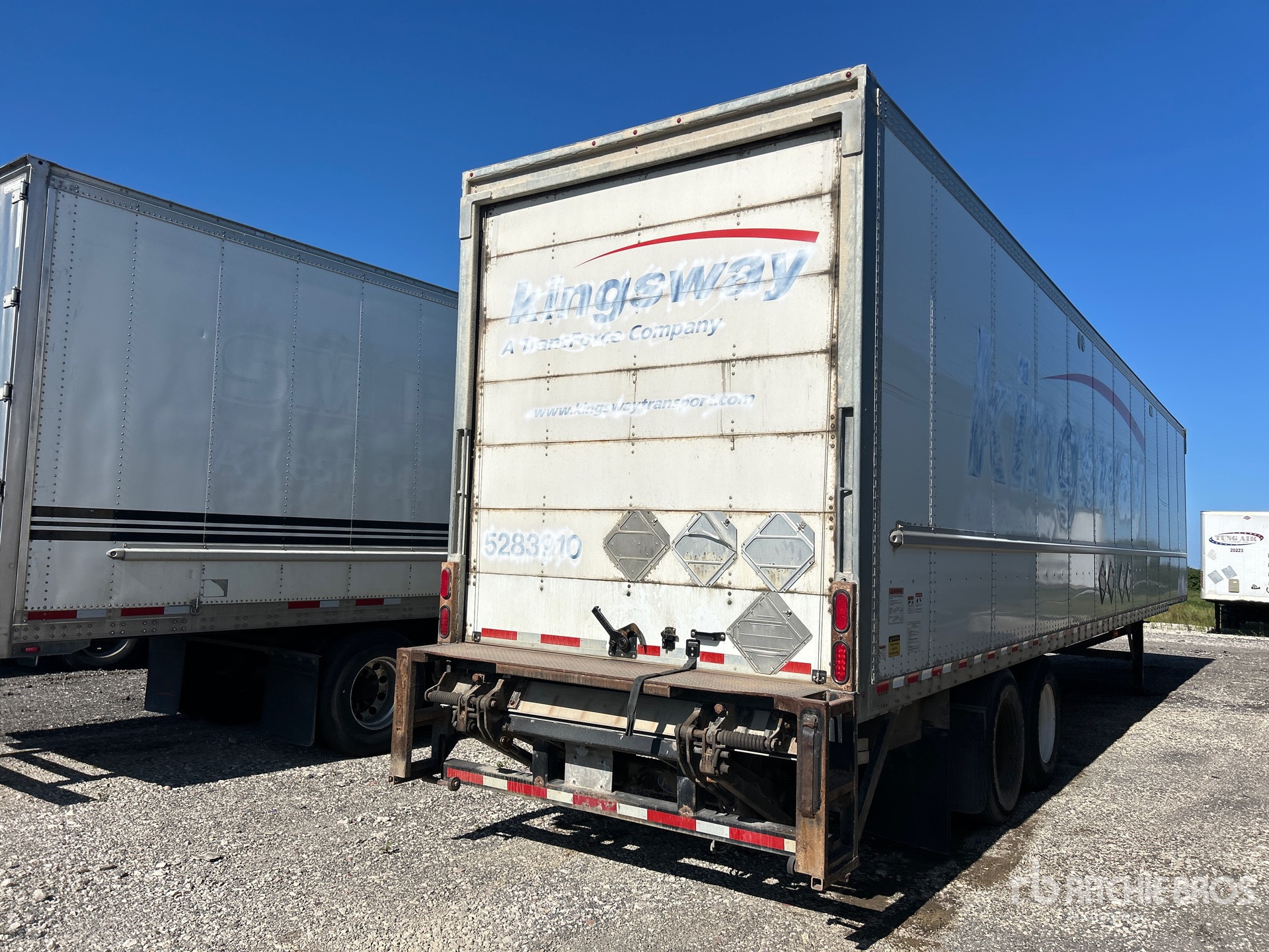 2014 Vanguard 48 FT X 102 IN T/A