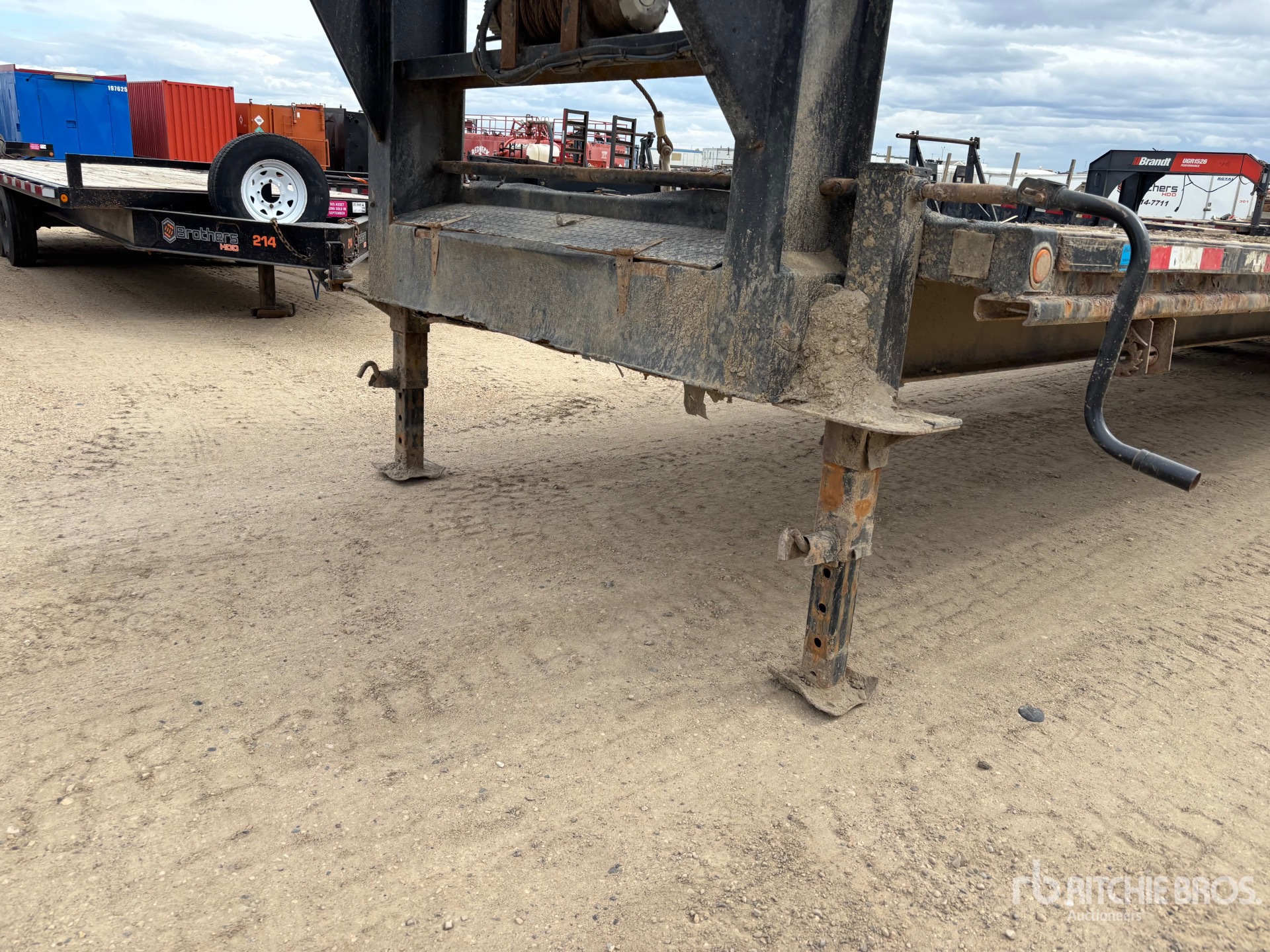 2015 Trailtech 36 ft Tri/A Gooseneck