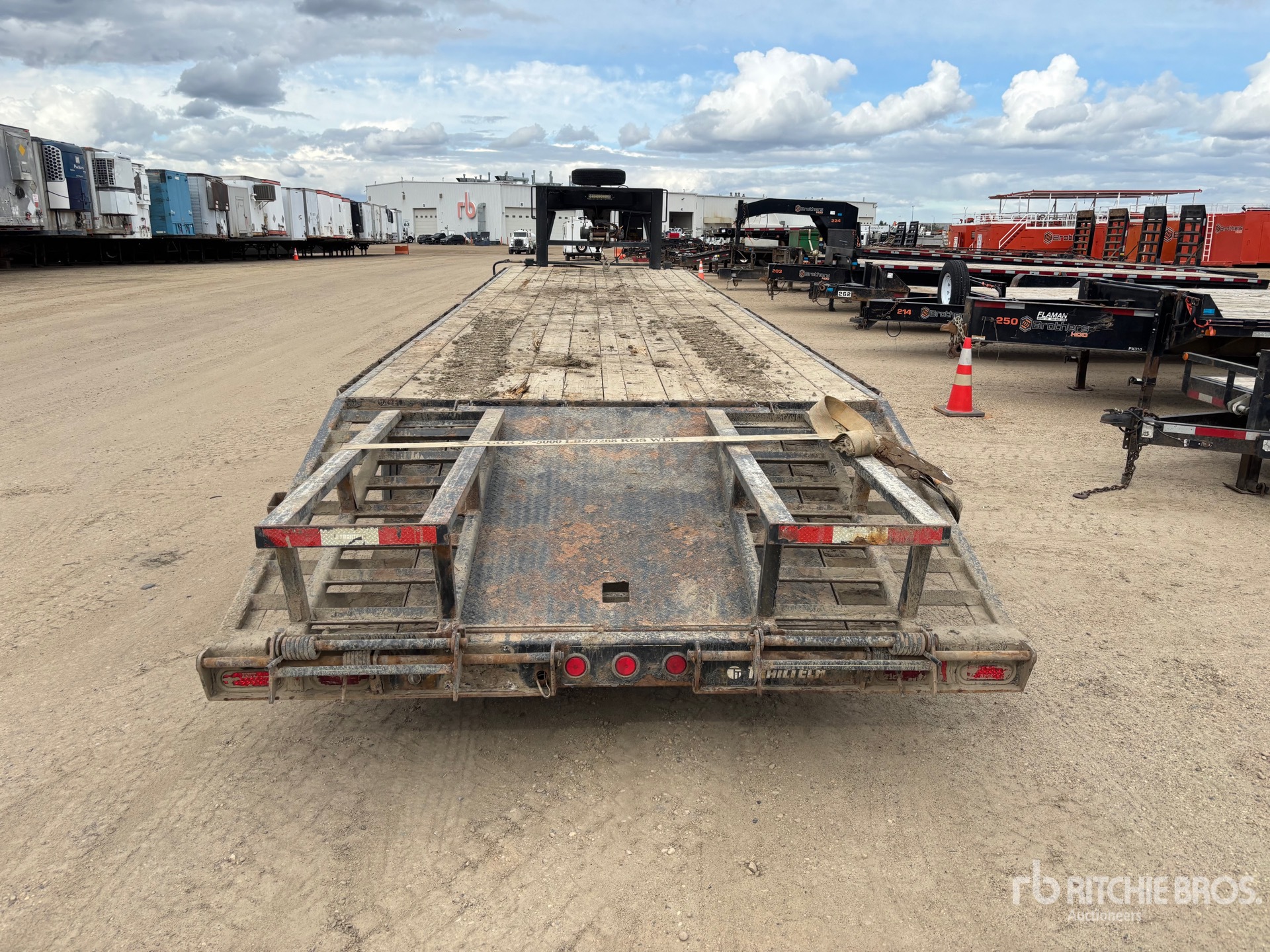 2015 Trailtech 36 ft Tri/A Gooseneck