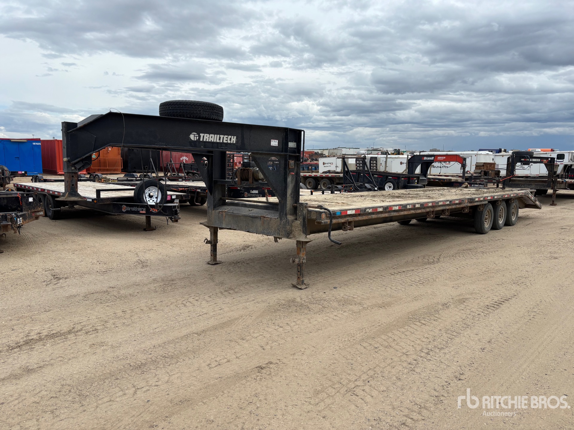 Photo of 2015 Trailtech 36 ft Tri/A Gooseneck