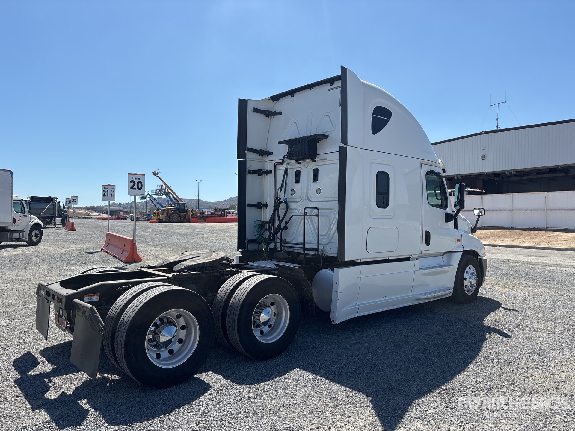 2015 Freightliner CASCADIA 125