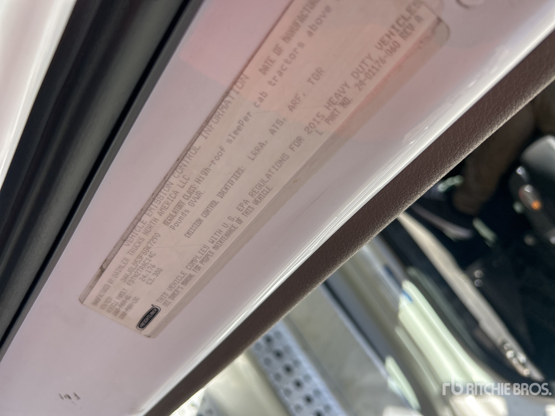 2015 Freightliner CASCADIA 125