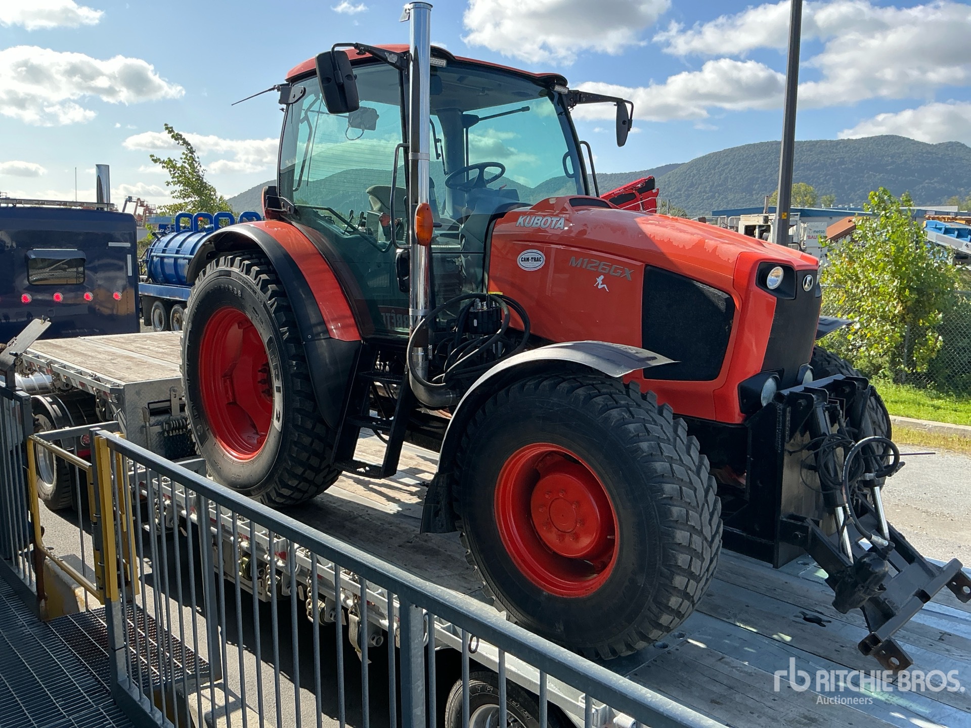 2013 Kubota M126GX