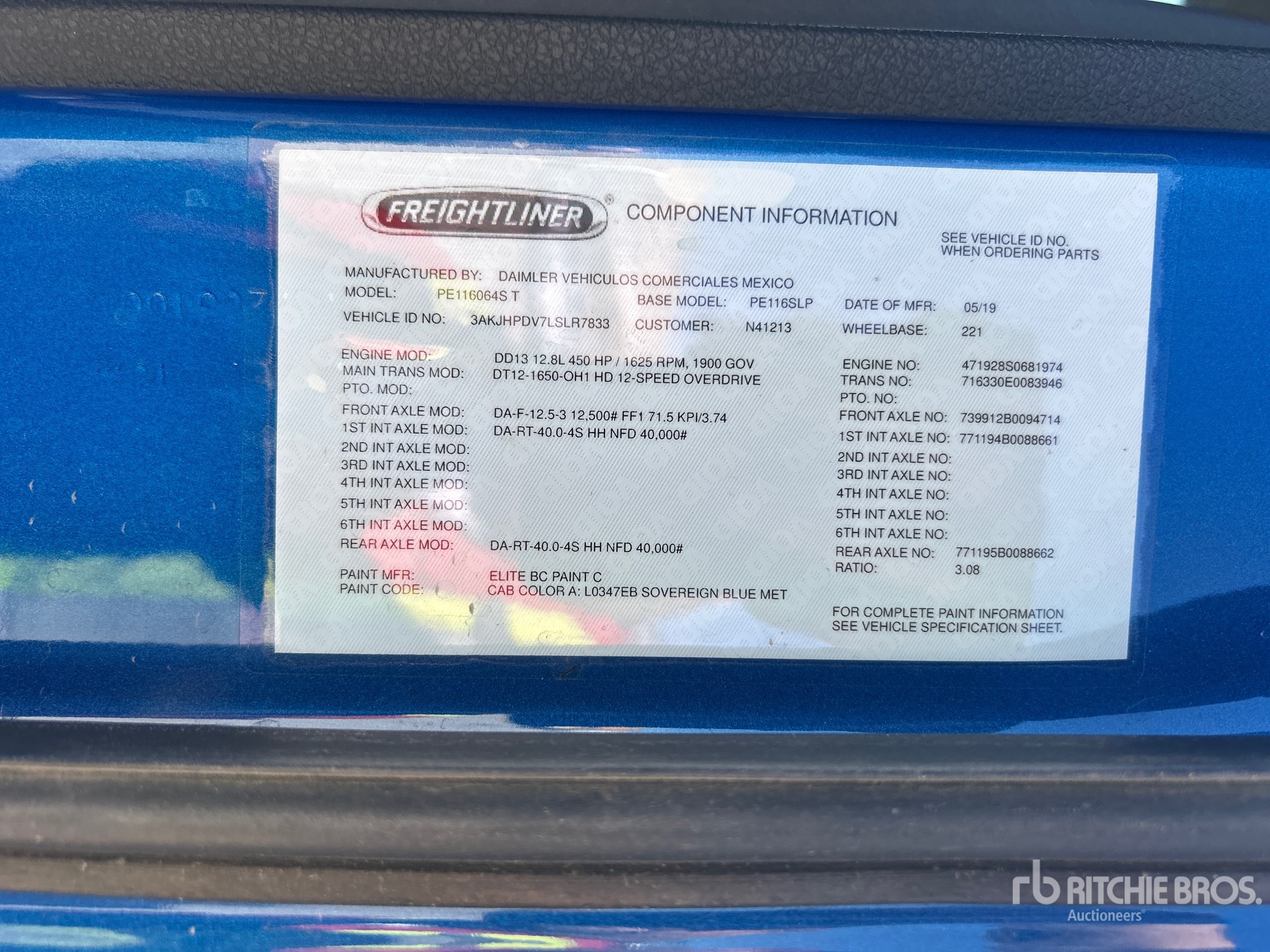 2020 Freightliner CASCADIA 116