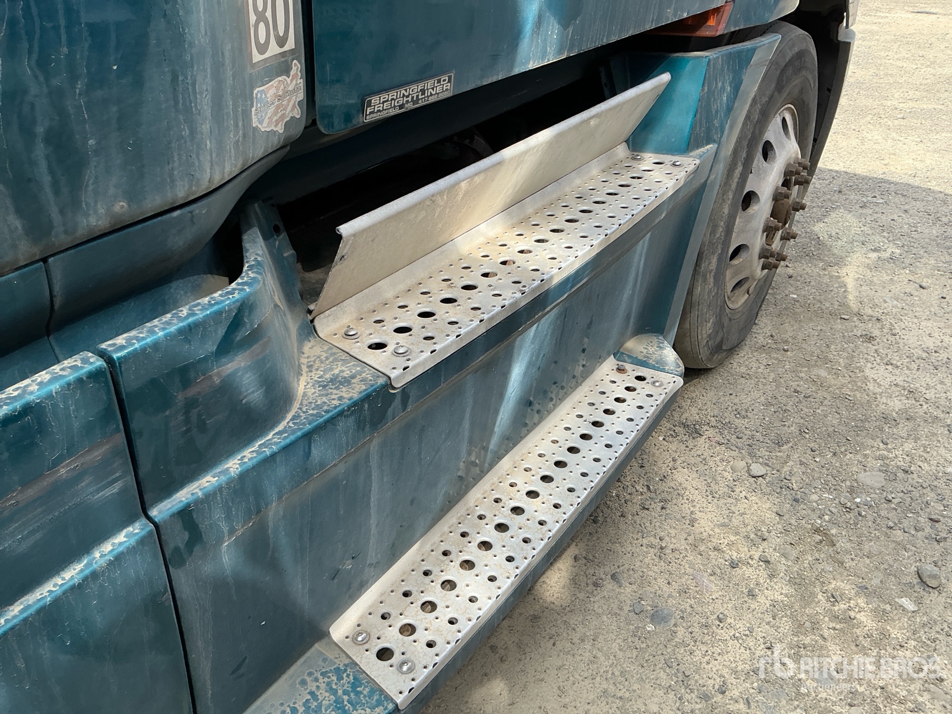 2020 Freightliner CASCADIA 126