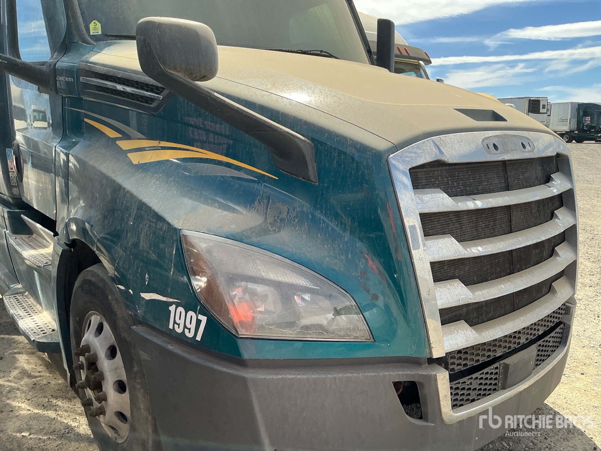 2020 Freightliner CASCADIA 126