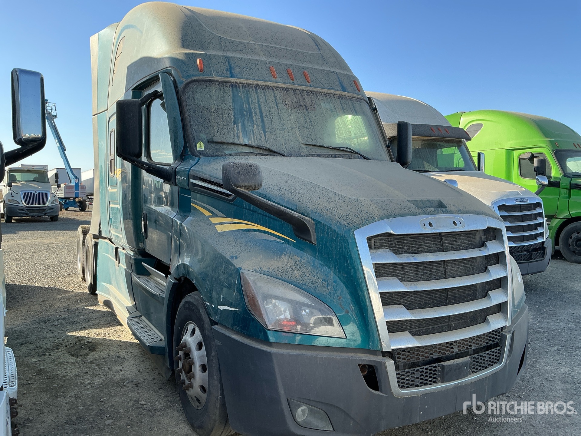 2020 Freightliner CASCADIA 126