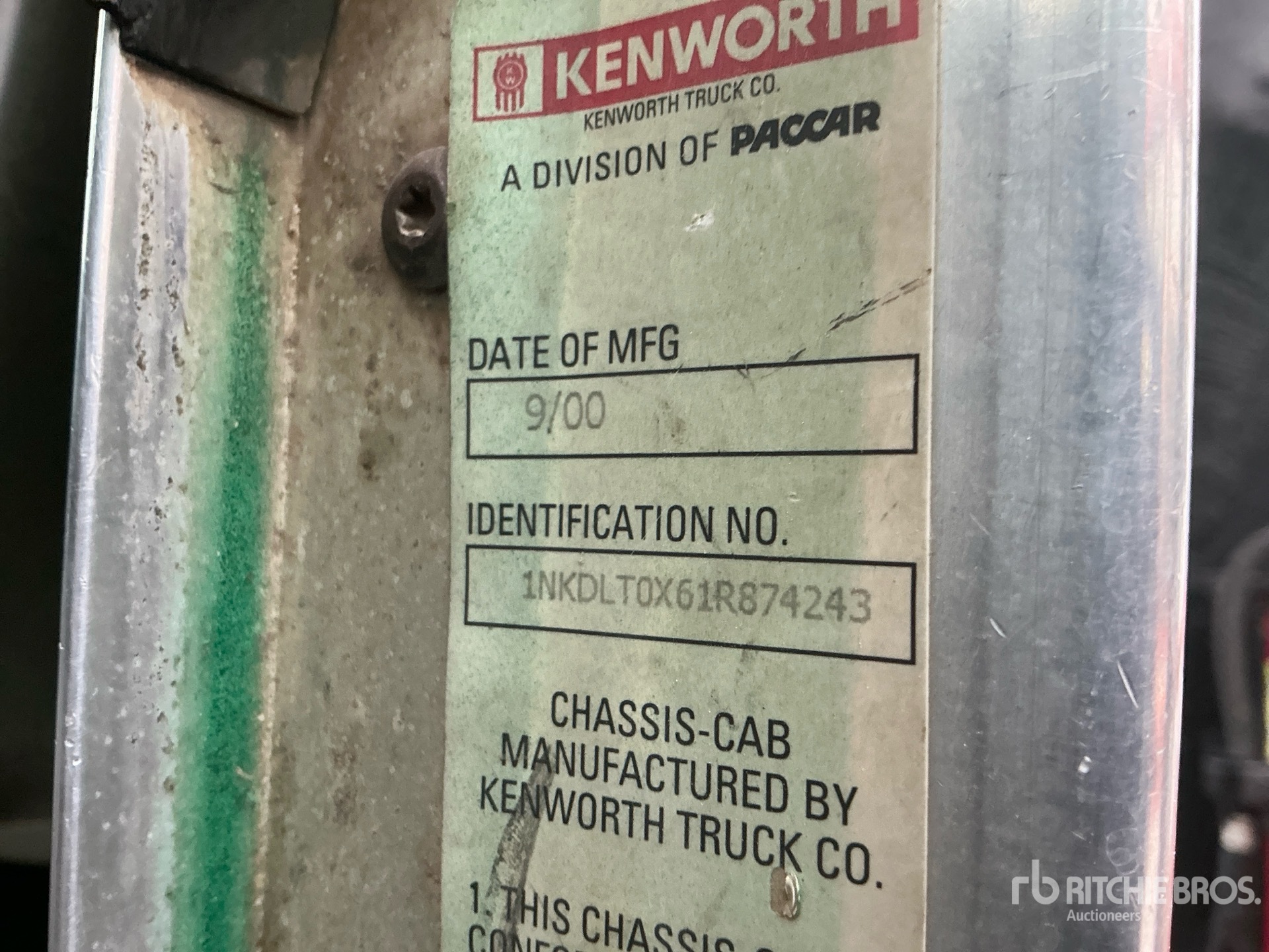 2001 Kenworth T800