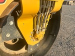 Hydraulics with Drum Vibration Motors