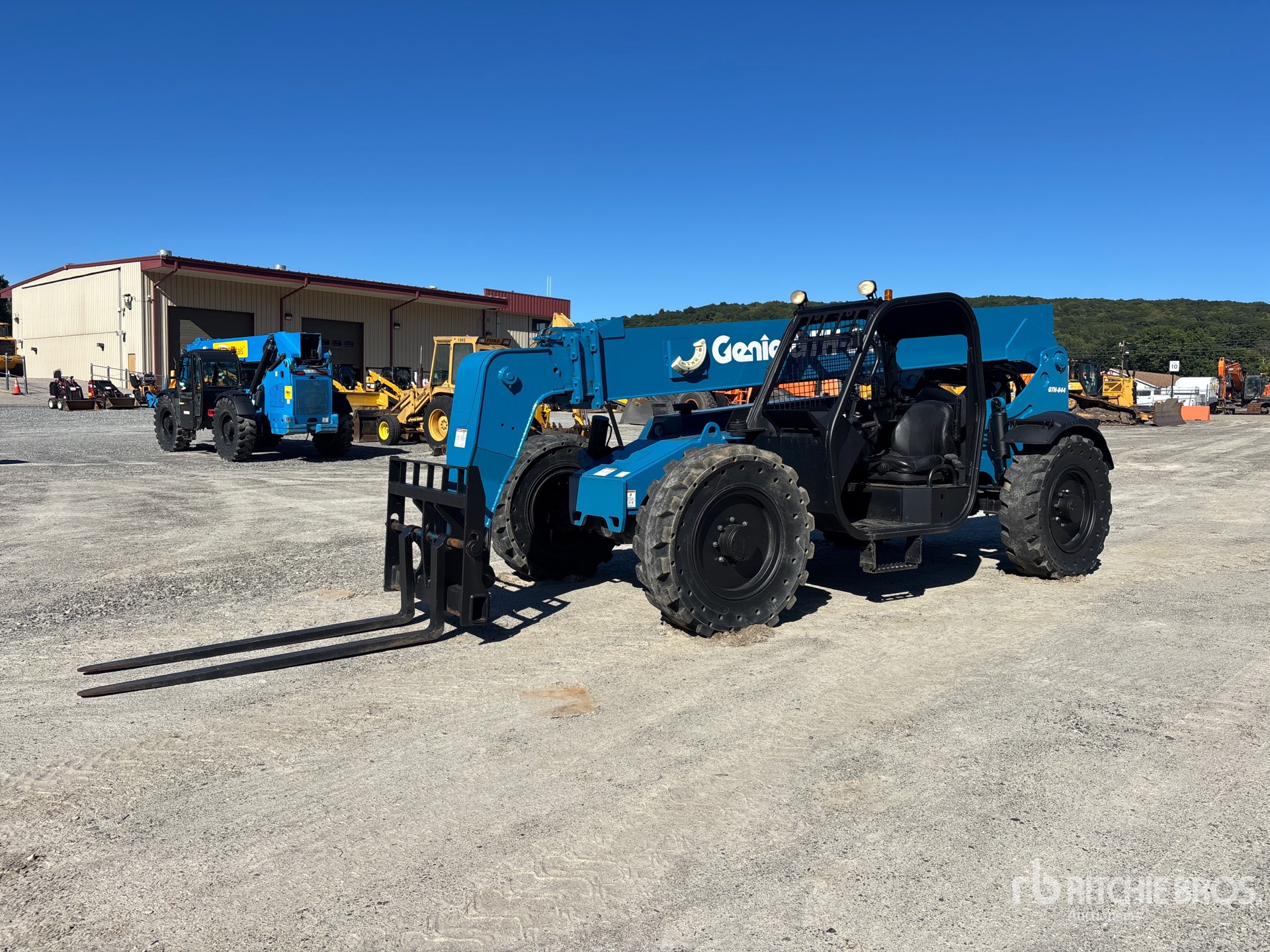 Photo of 2014 Genie GTH-844
