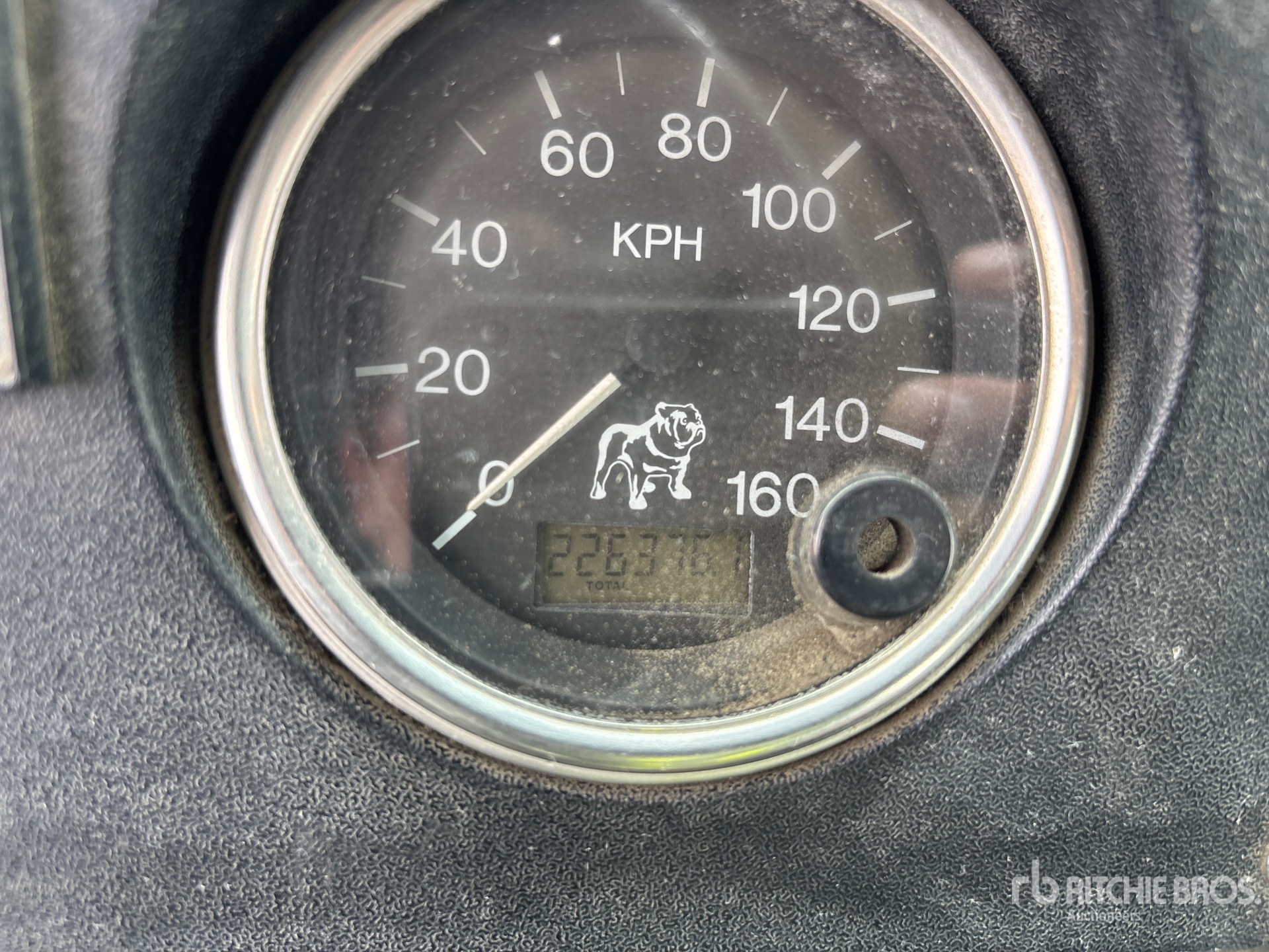 2002 Mack RB690S