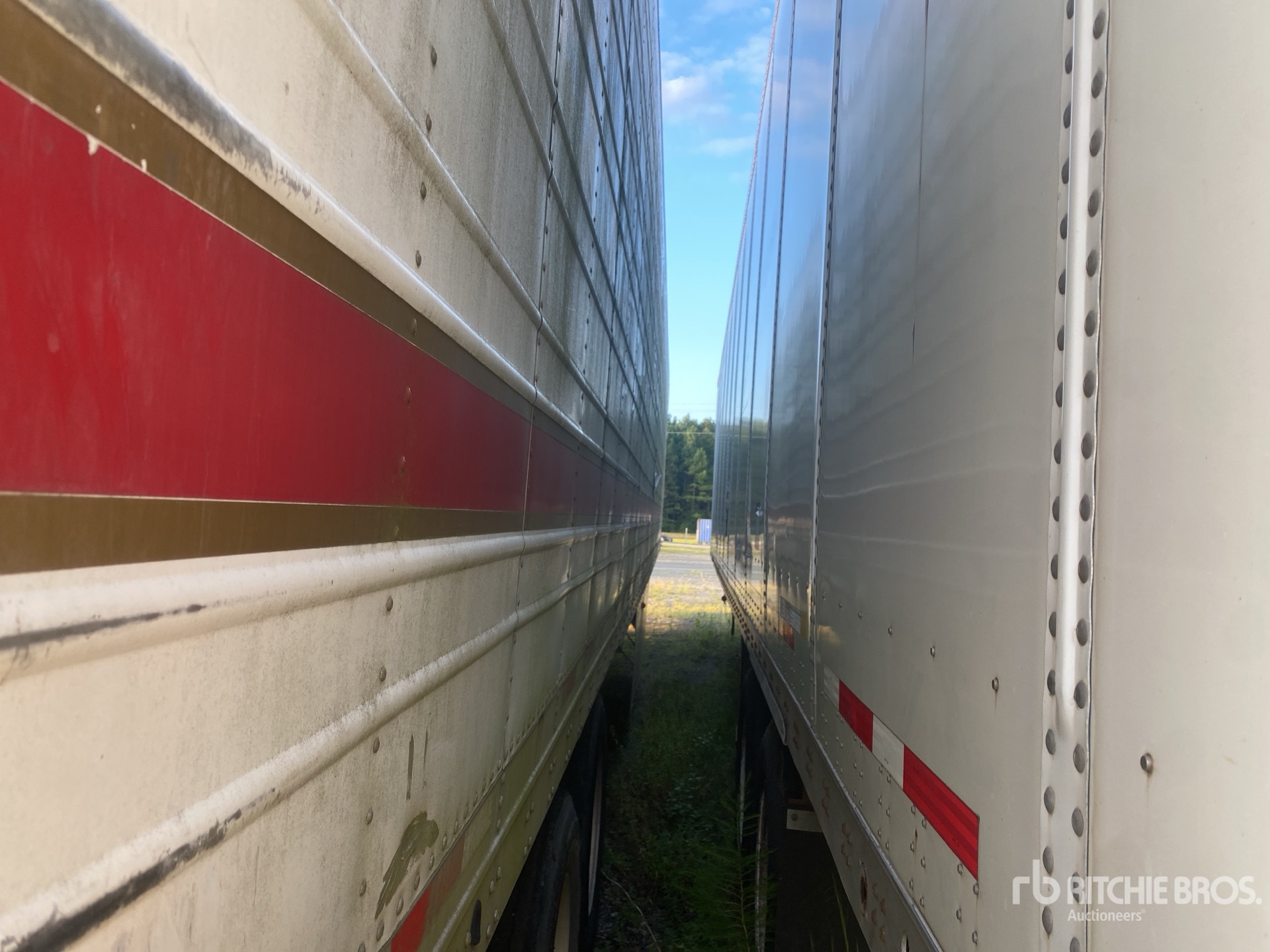 2017 Wabash 53 ft x 102 in T/A