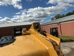 Hydraulics with Auxiliary Hydraulic Plumbing