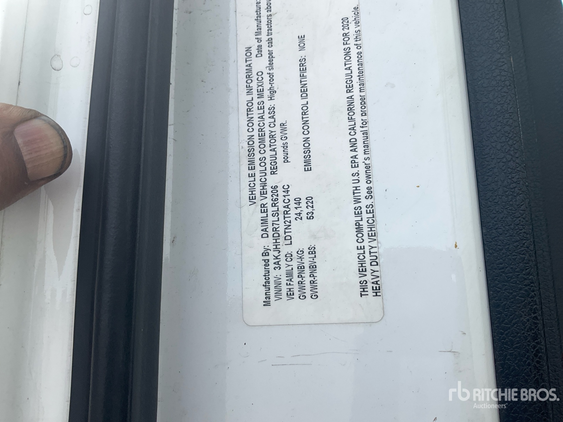 2020 Freightliner CASCADIA 126