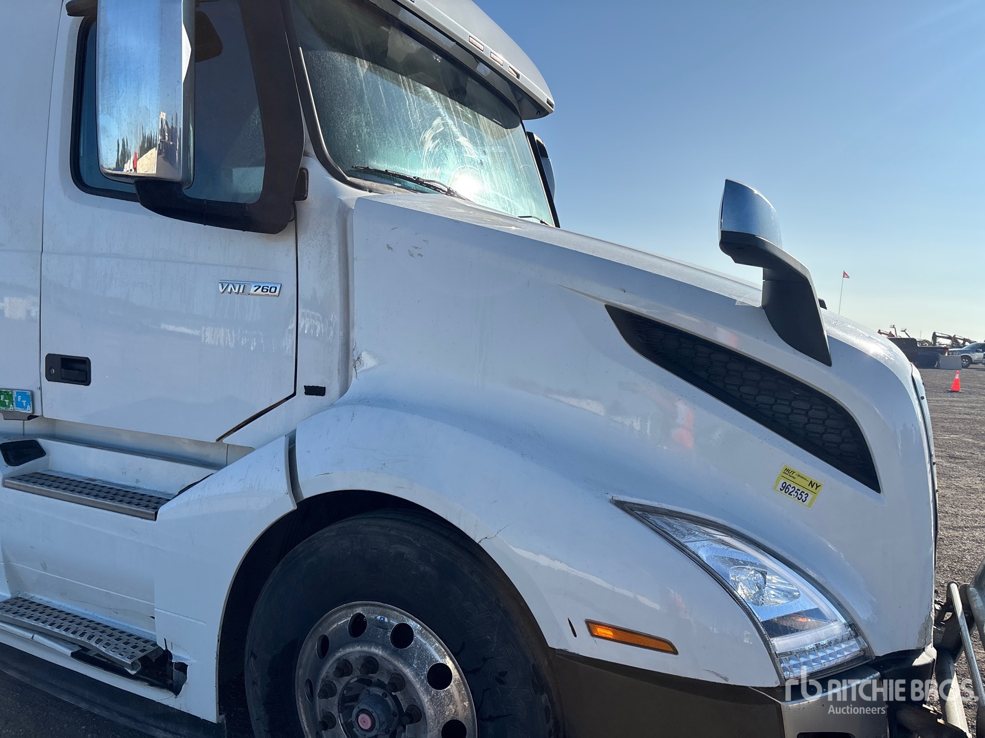 2019 Volvo VNL760