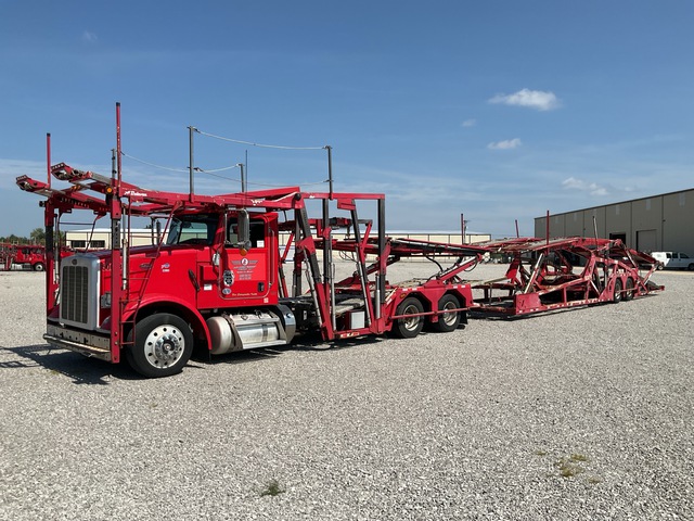 2017 Peterbilt 365 Car Carrier Truck w/Delavan 6000GS T/A Trailer