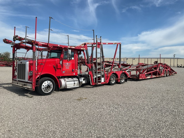 2016 Peterbilt 365 Car Carrier Truck w/Delavan 600GS T/A Trailer