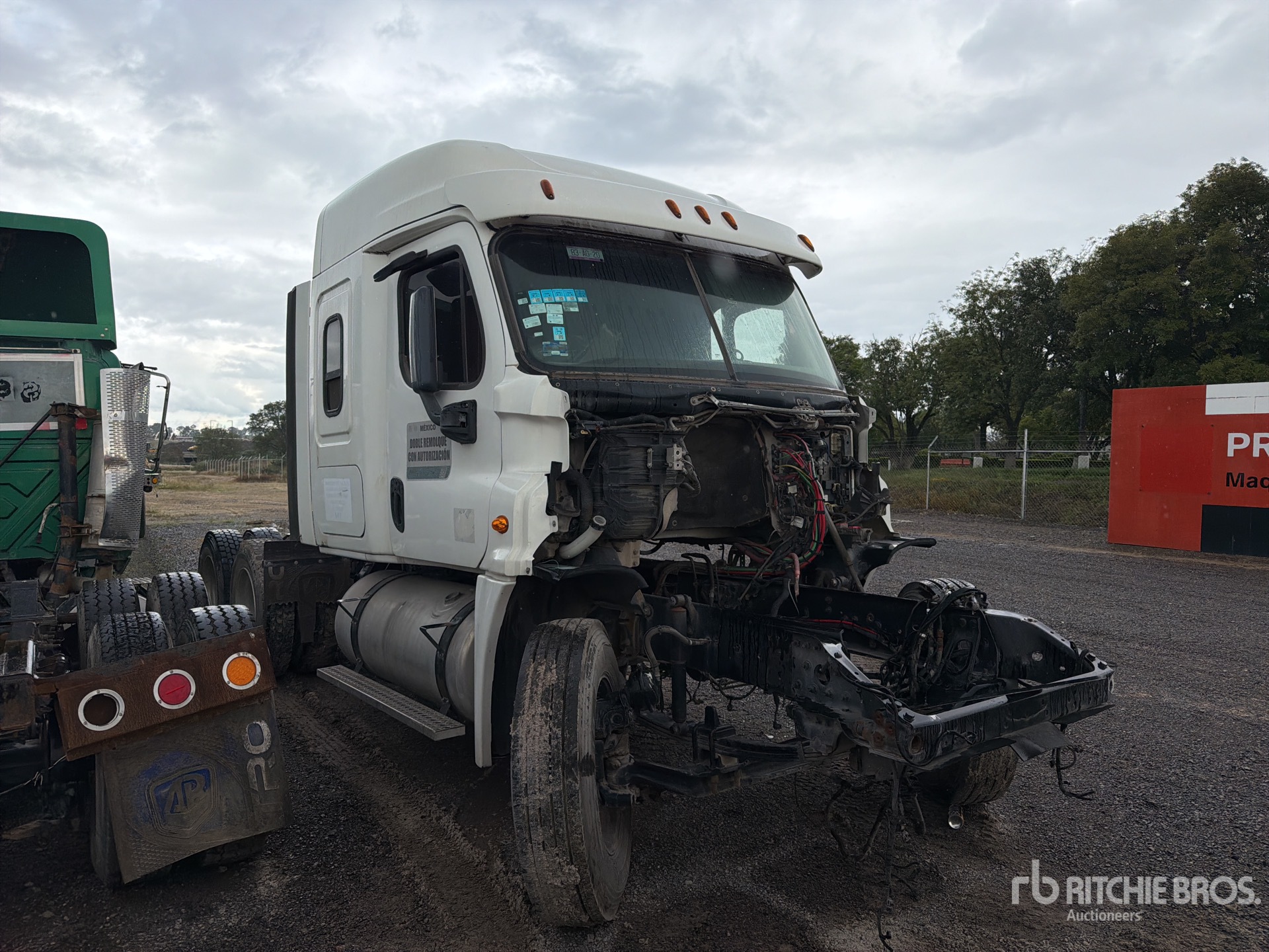 2018 Freightliner CASCADIA 125