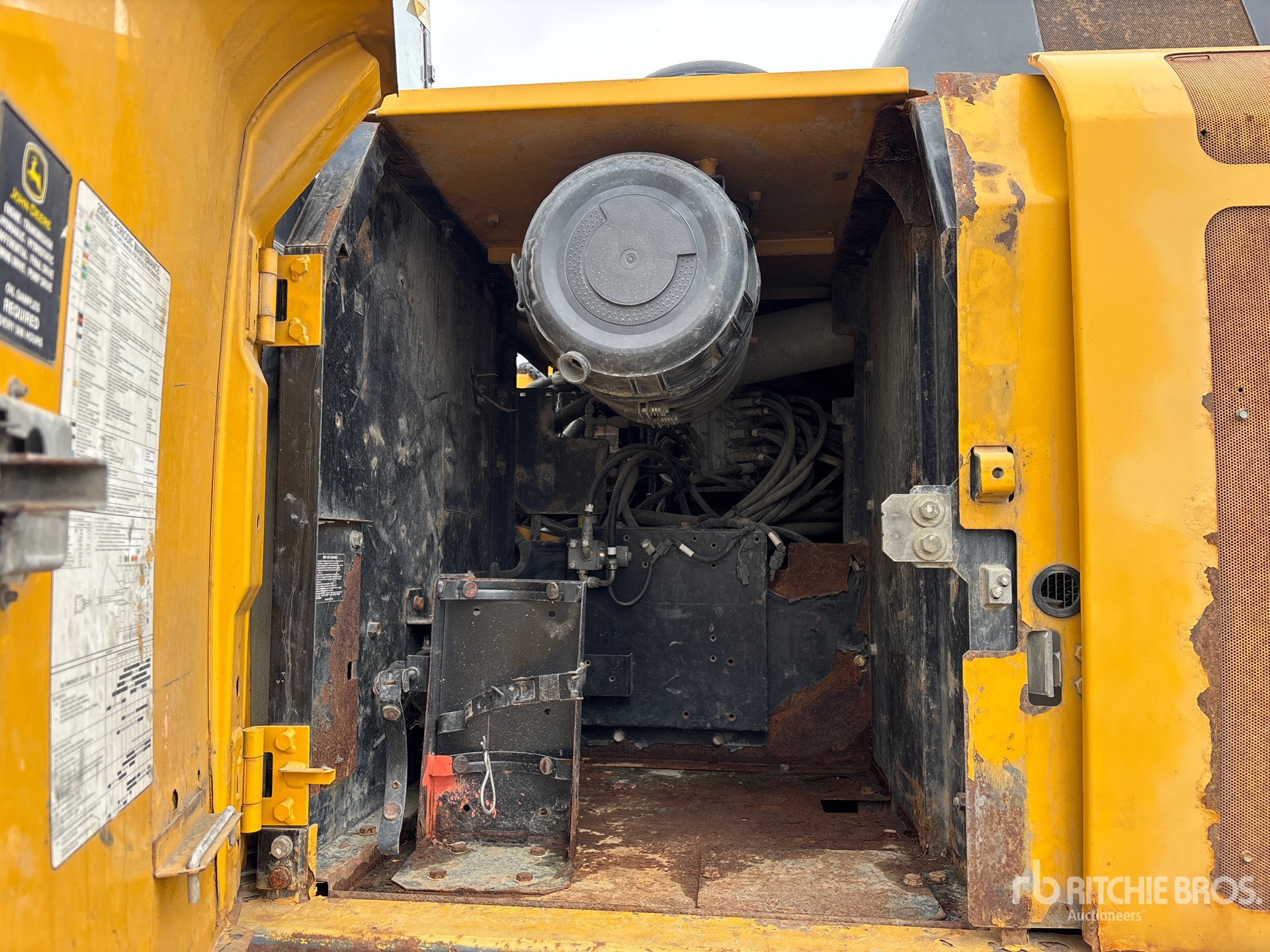 2013 John Deere 250G