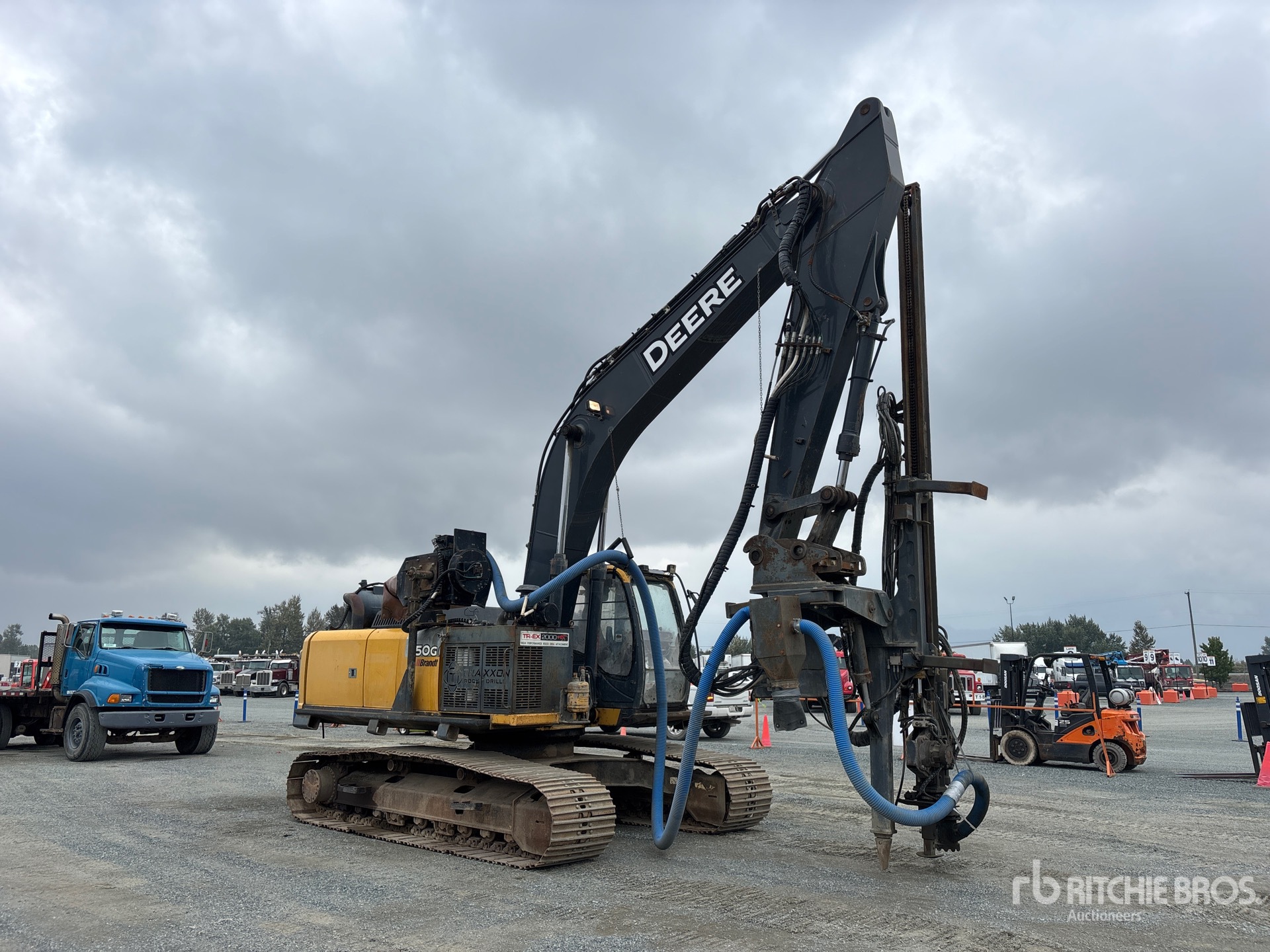 2013 John Deere 250G