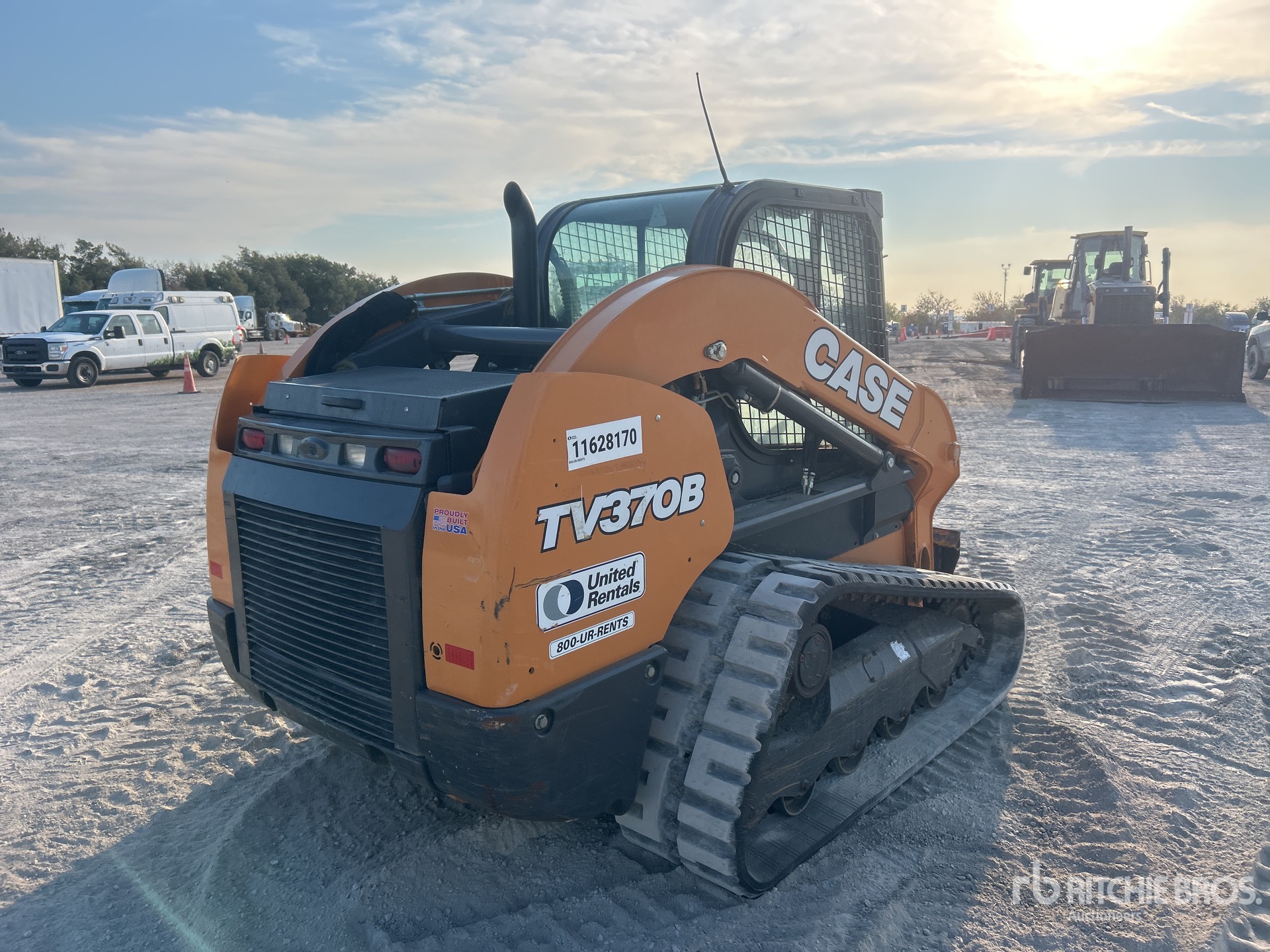 2022 Case TV370B