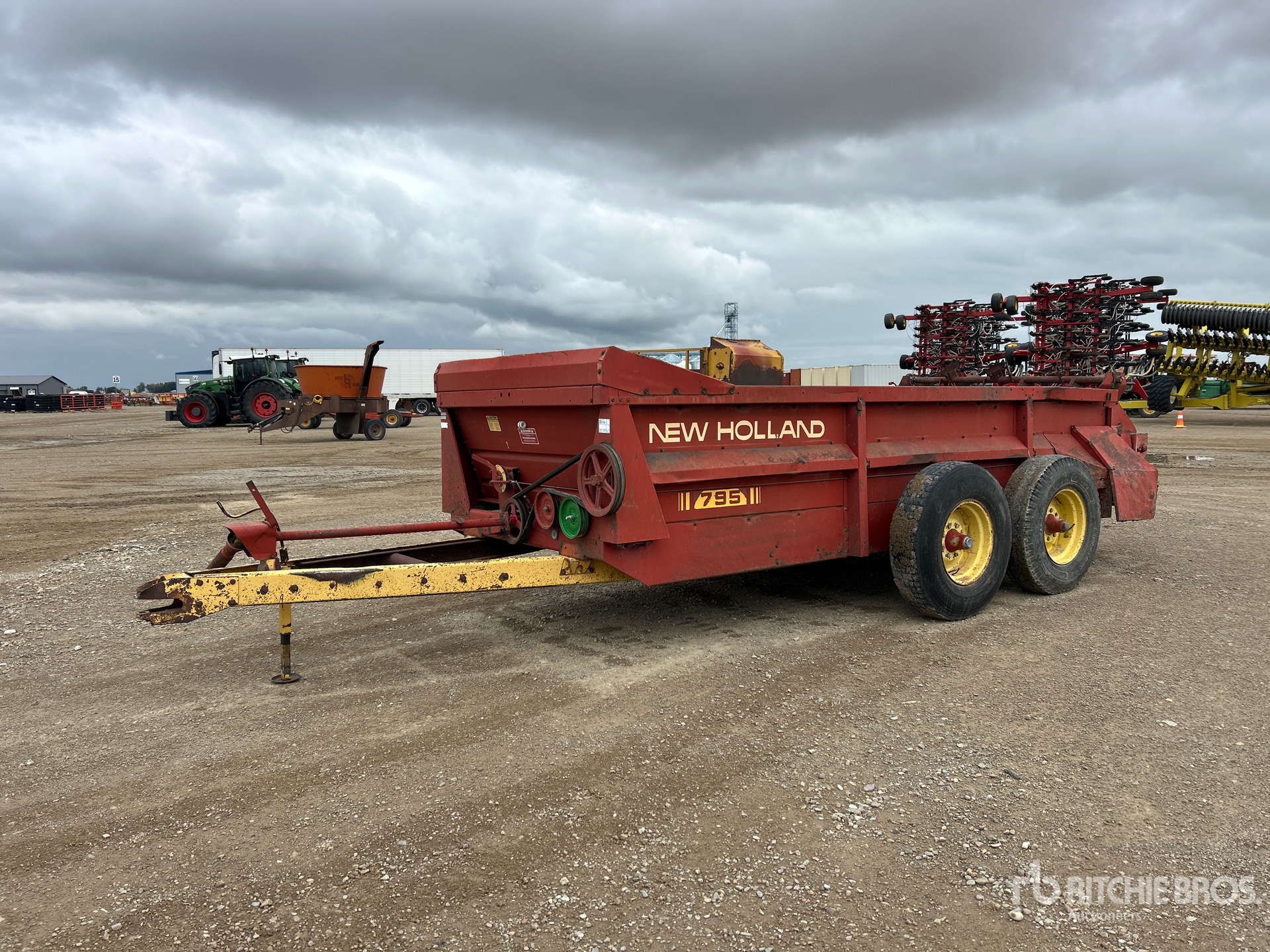  New Holland 795