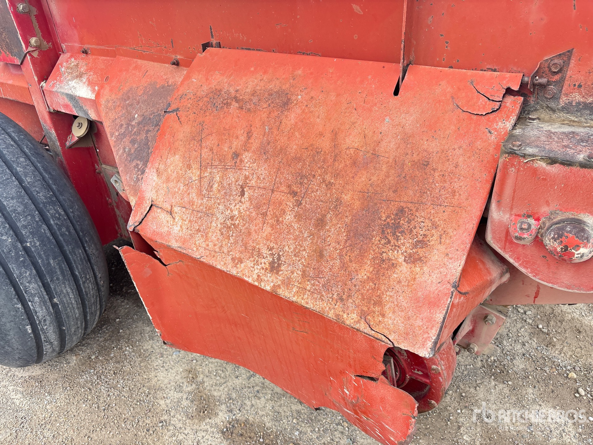 New Holland 795