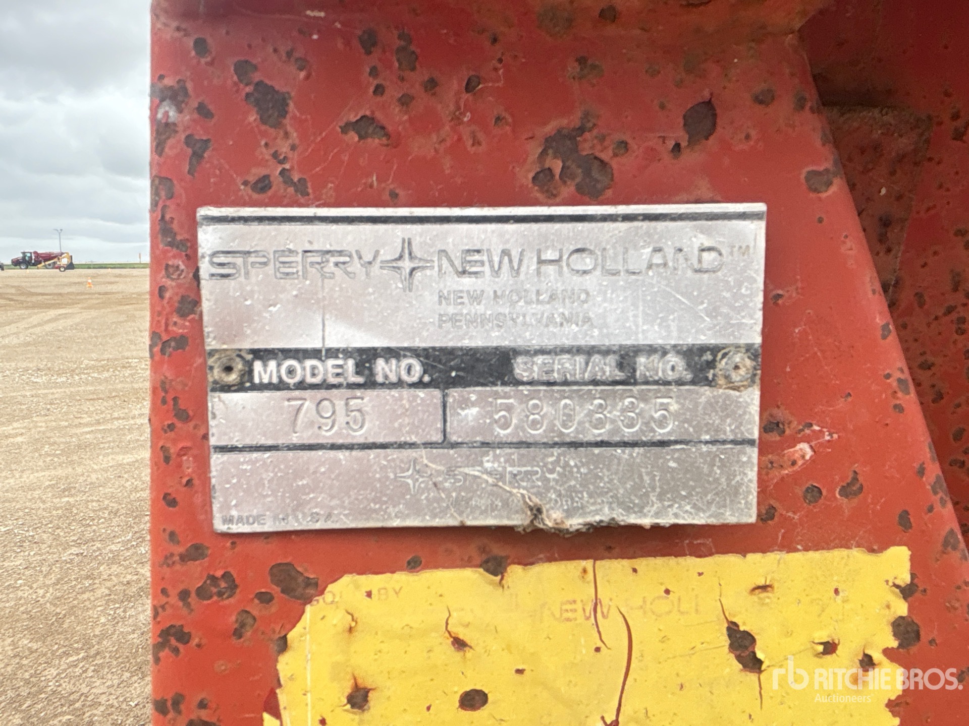New Holland 795