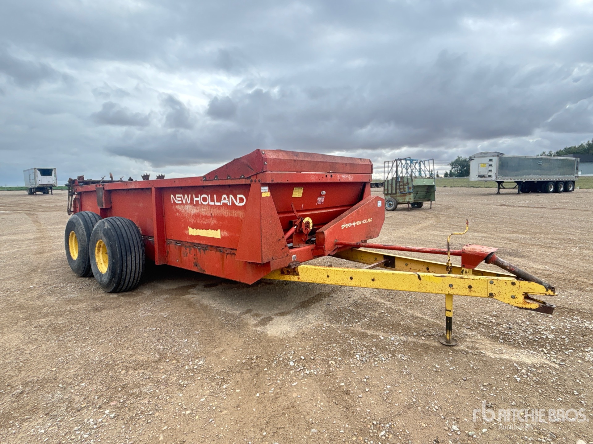New Holland 795