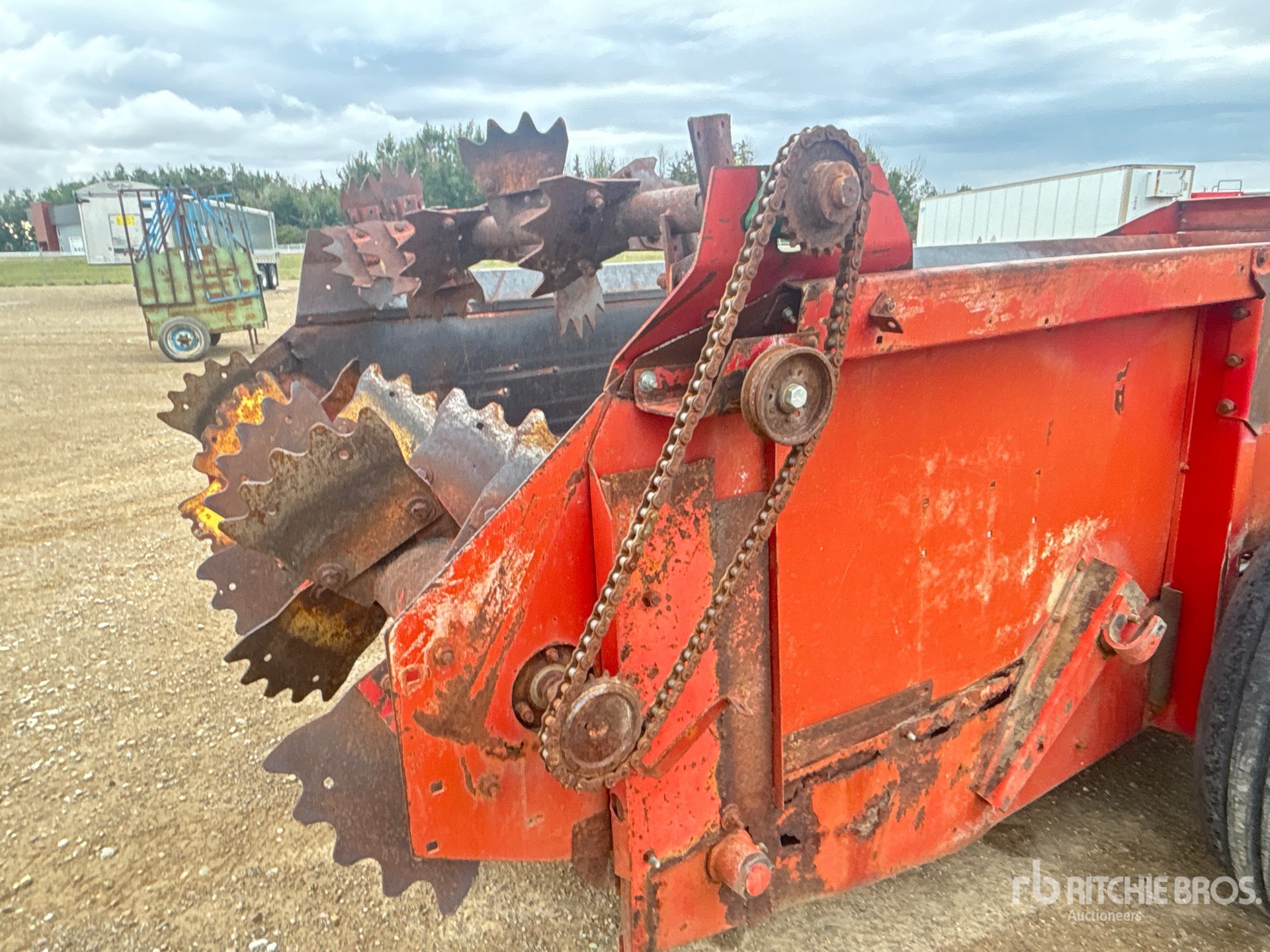 New Holland 795
