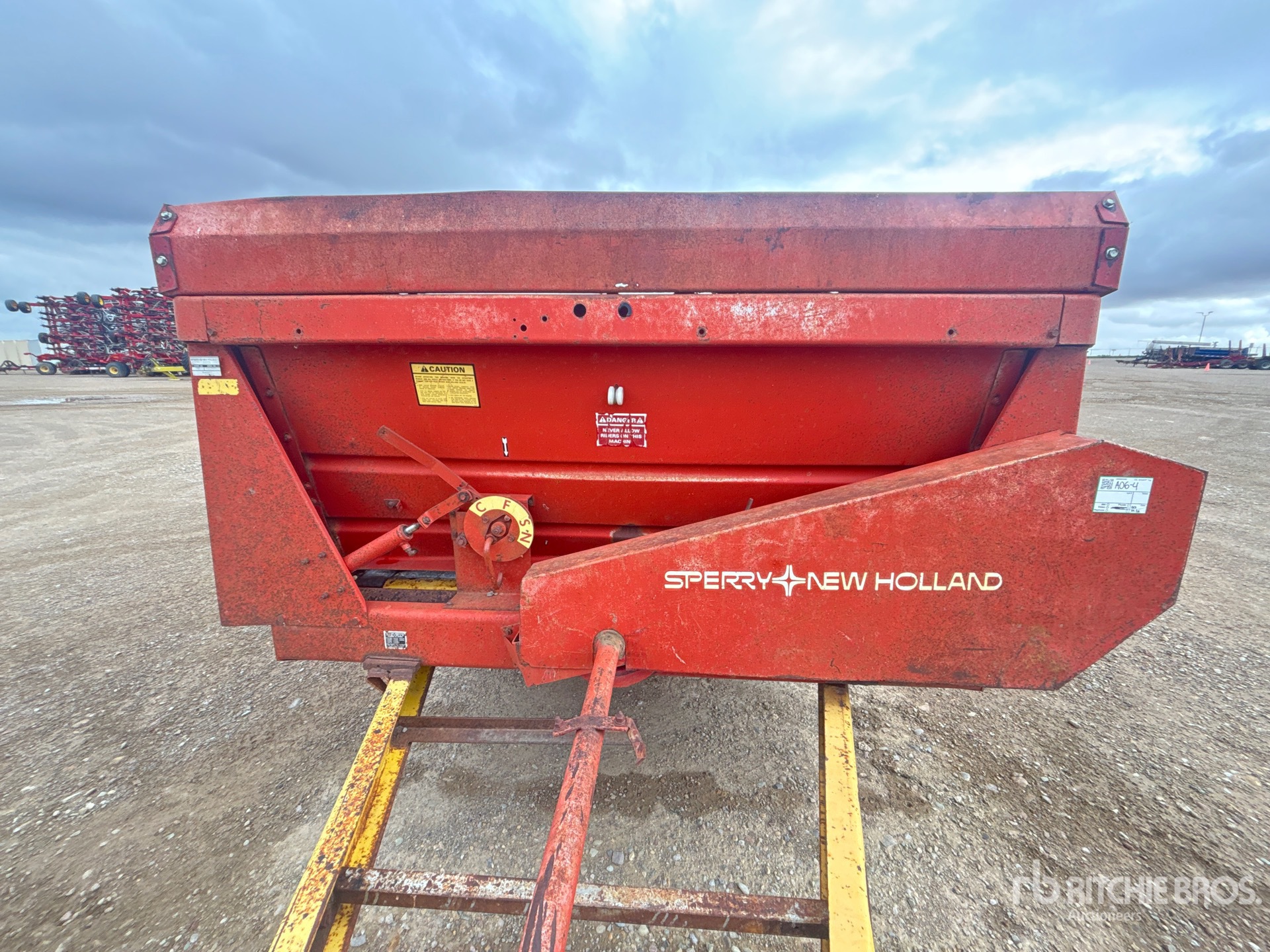 New Holland 795