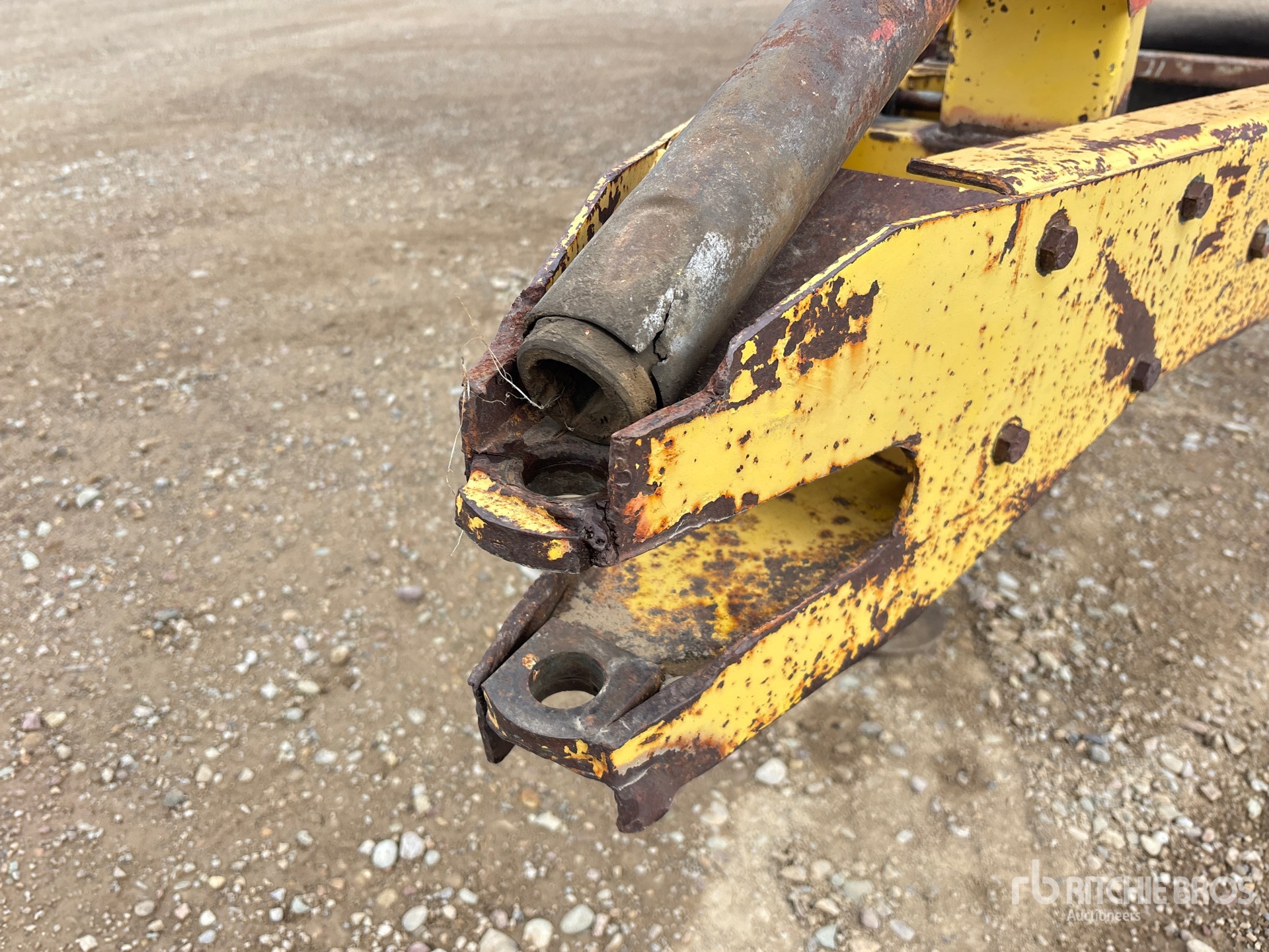 New Holland 795