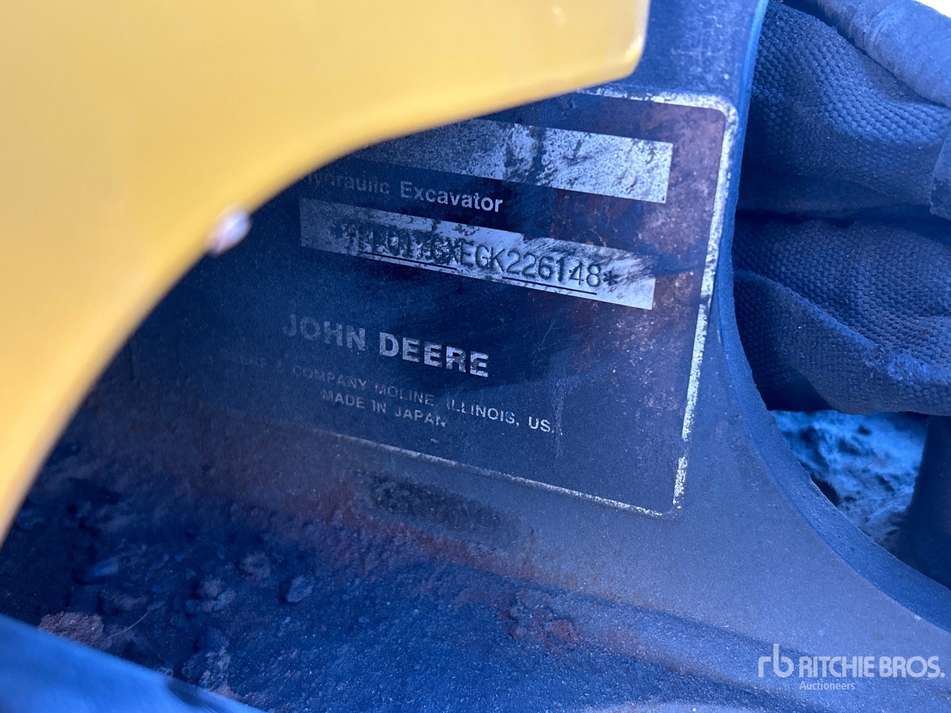 2016 John Deere 17G