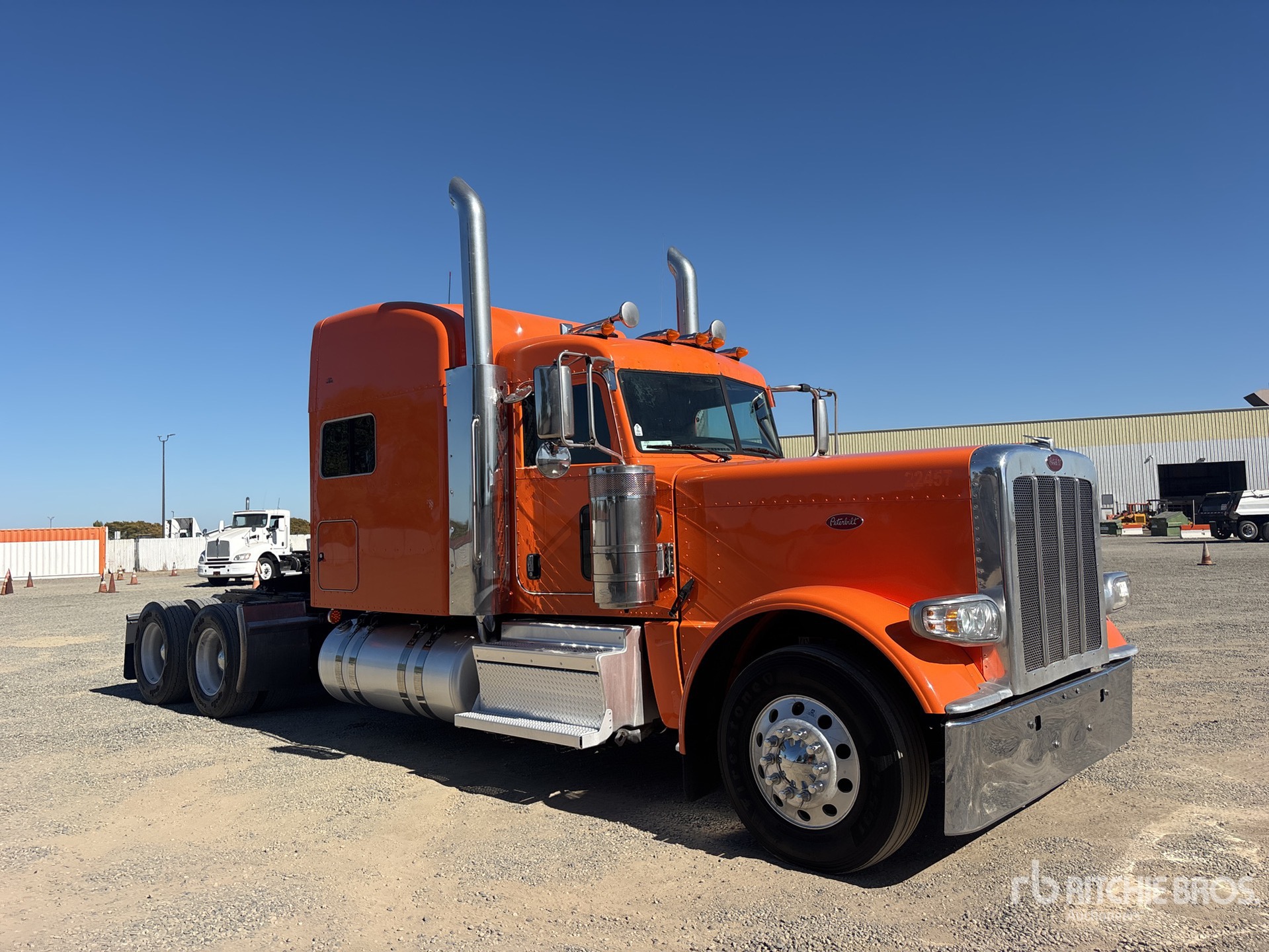 2023 Peterbilt 389