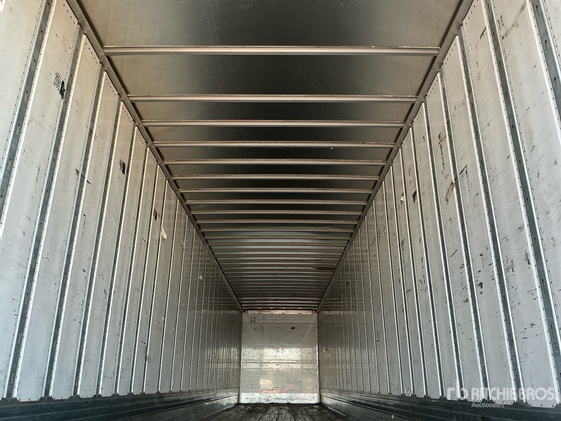 2022 Utility 53 FT T/A