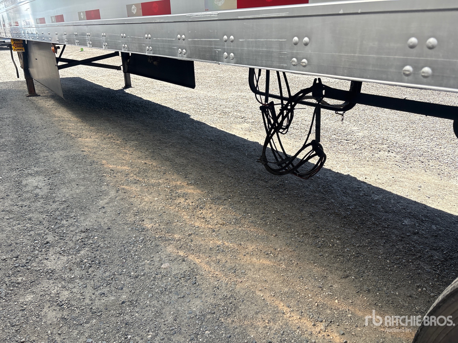 2022 Utility 53 FT T/A