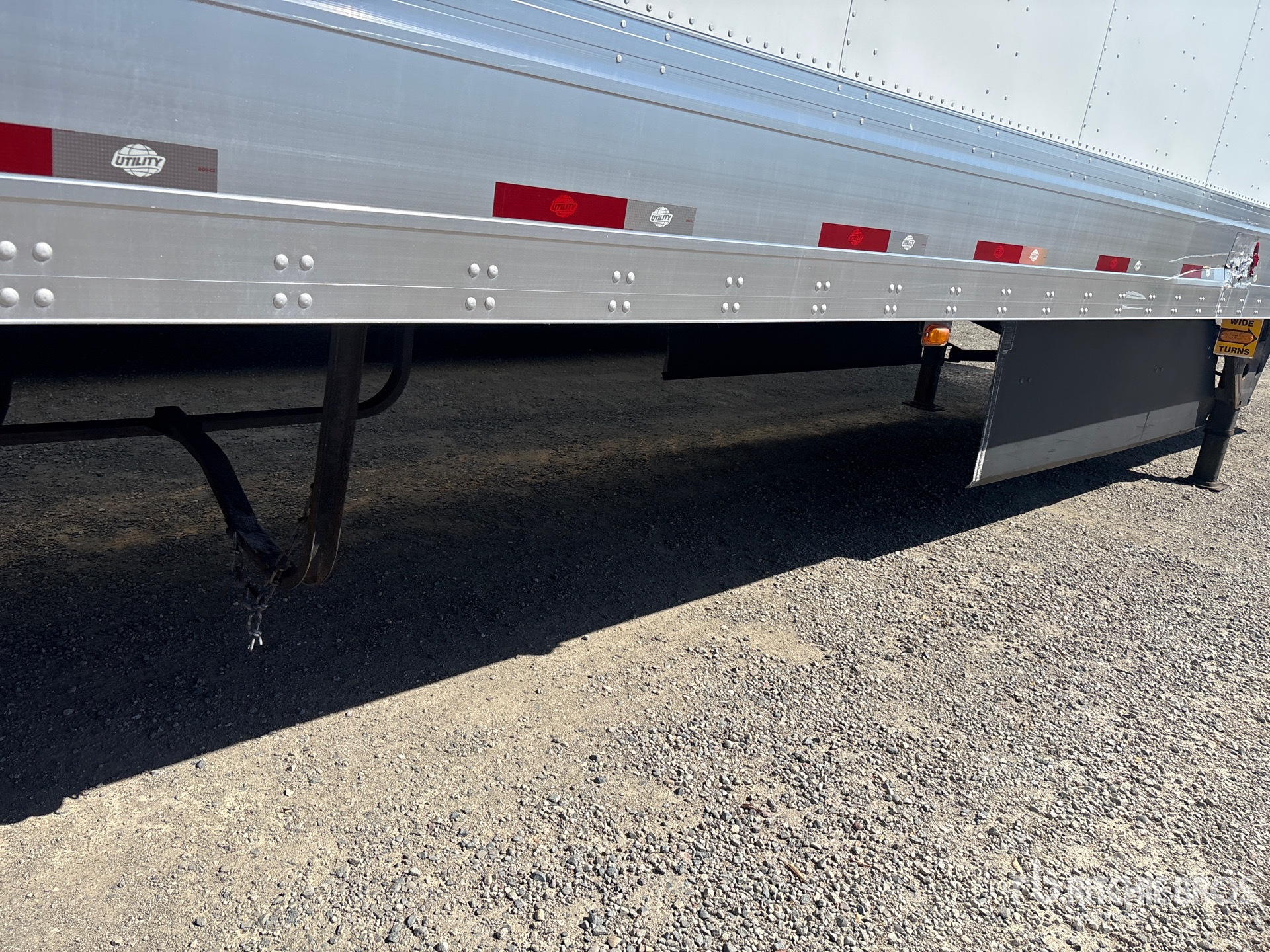 2022 Utility 53 FT T/A