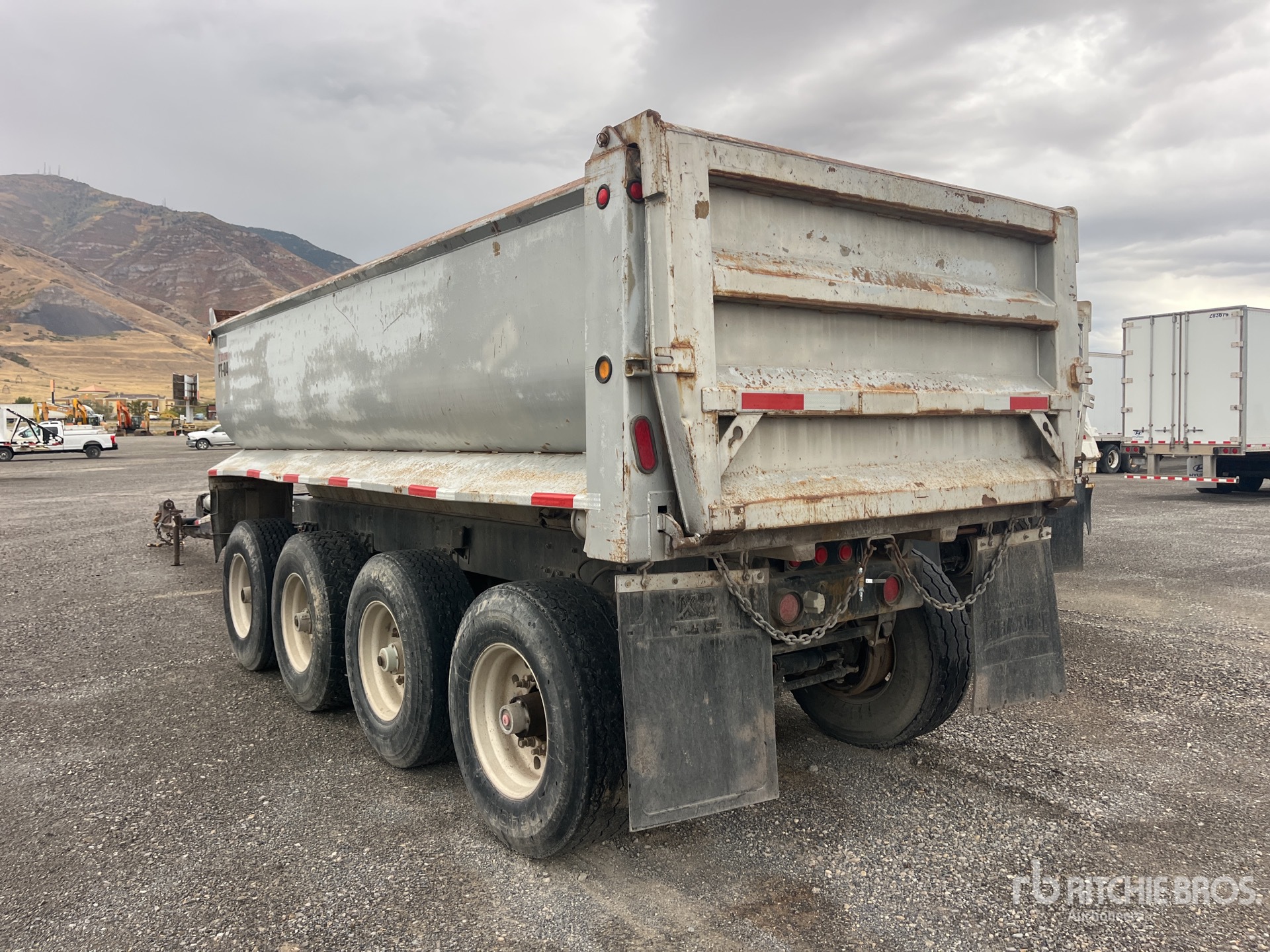 1998 Beall 17 ft T/A