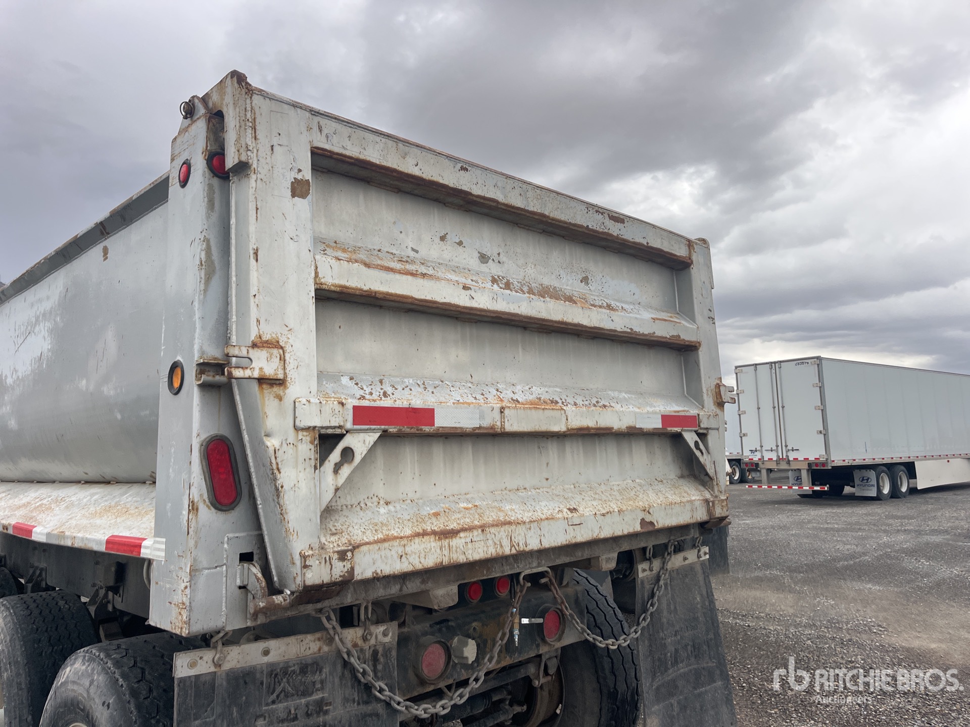 1998 Beall 17 ft T/A