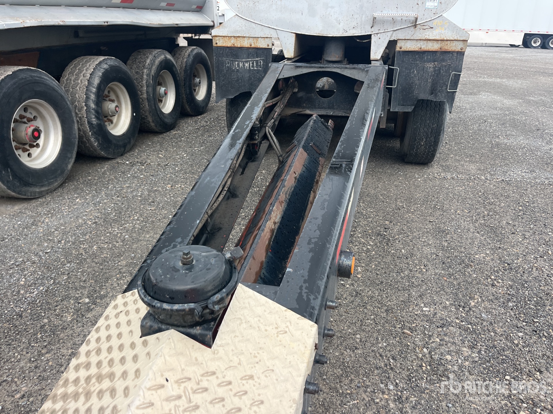 1998 Beall 17 ft T/A