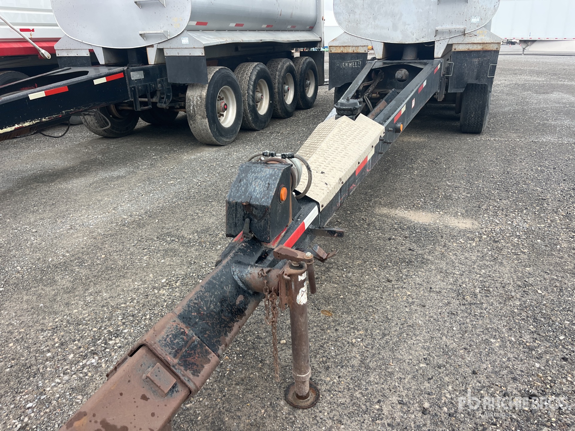 1998 Beall 17 ft T/A