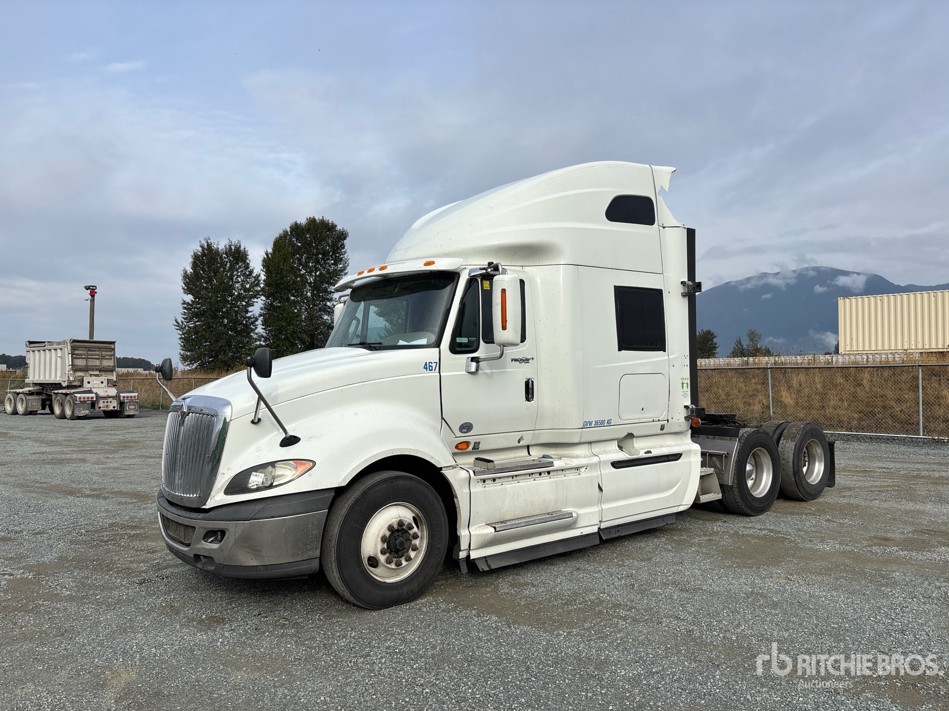 2014 International PROSTAR+ 122