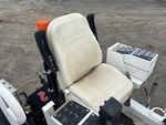 Control Station with Sitze/Armlehnen