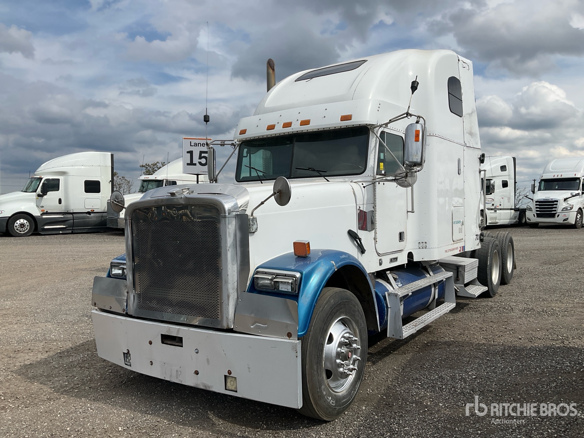 2003 Freightliner FLD120