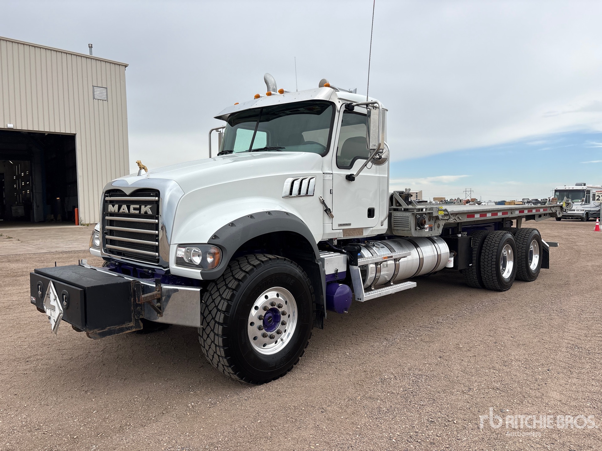 Photo of 2023 Mack GR64FT