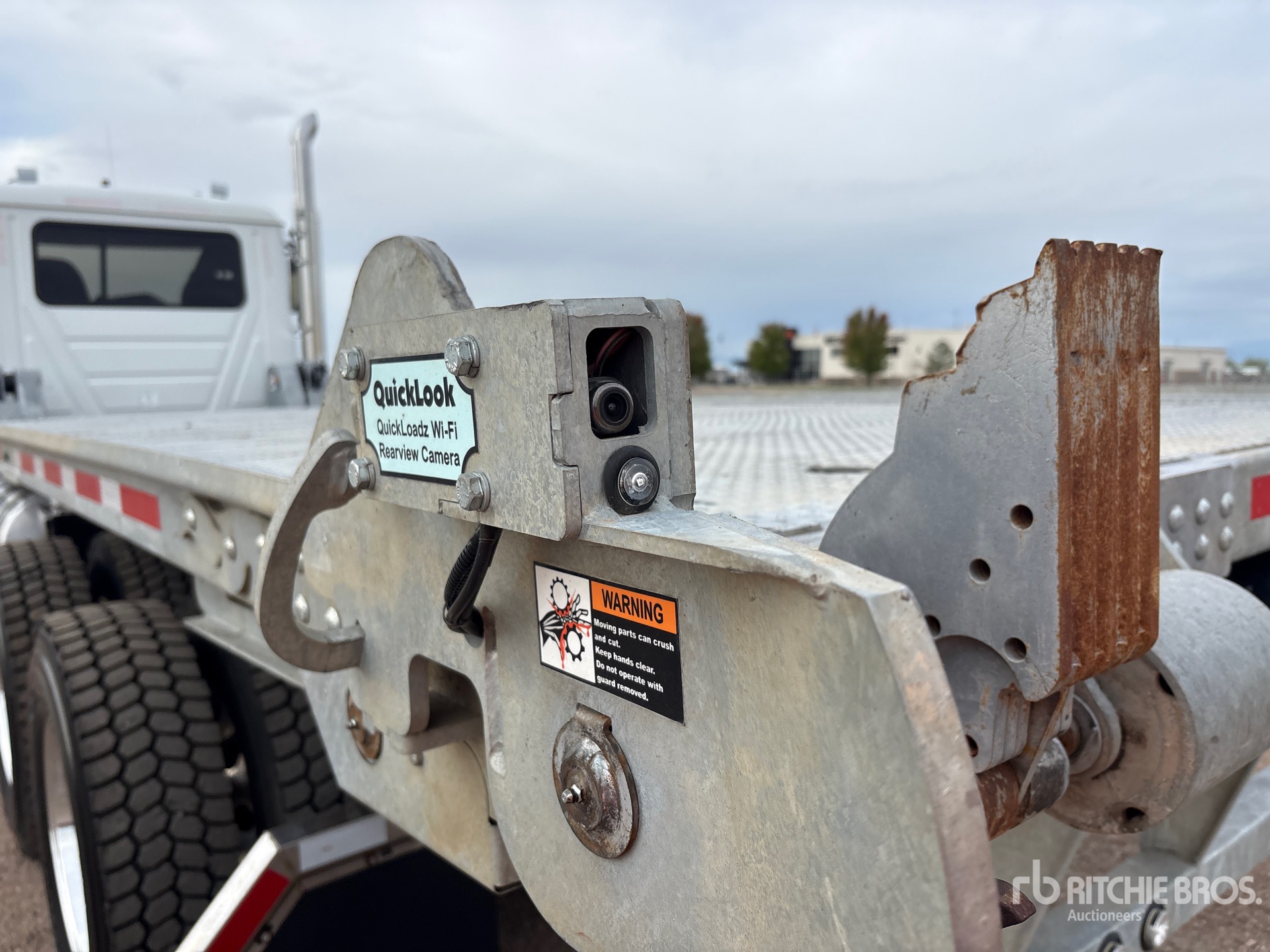 2023 Mack GR64FT